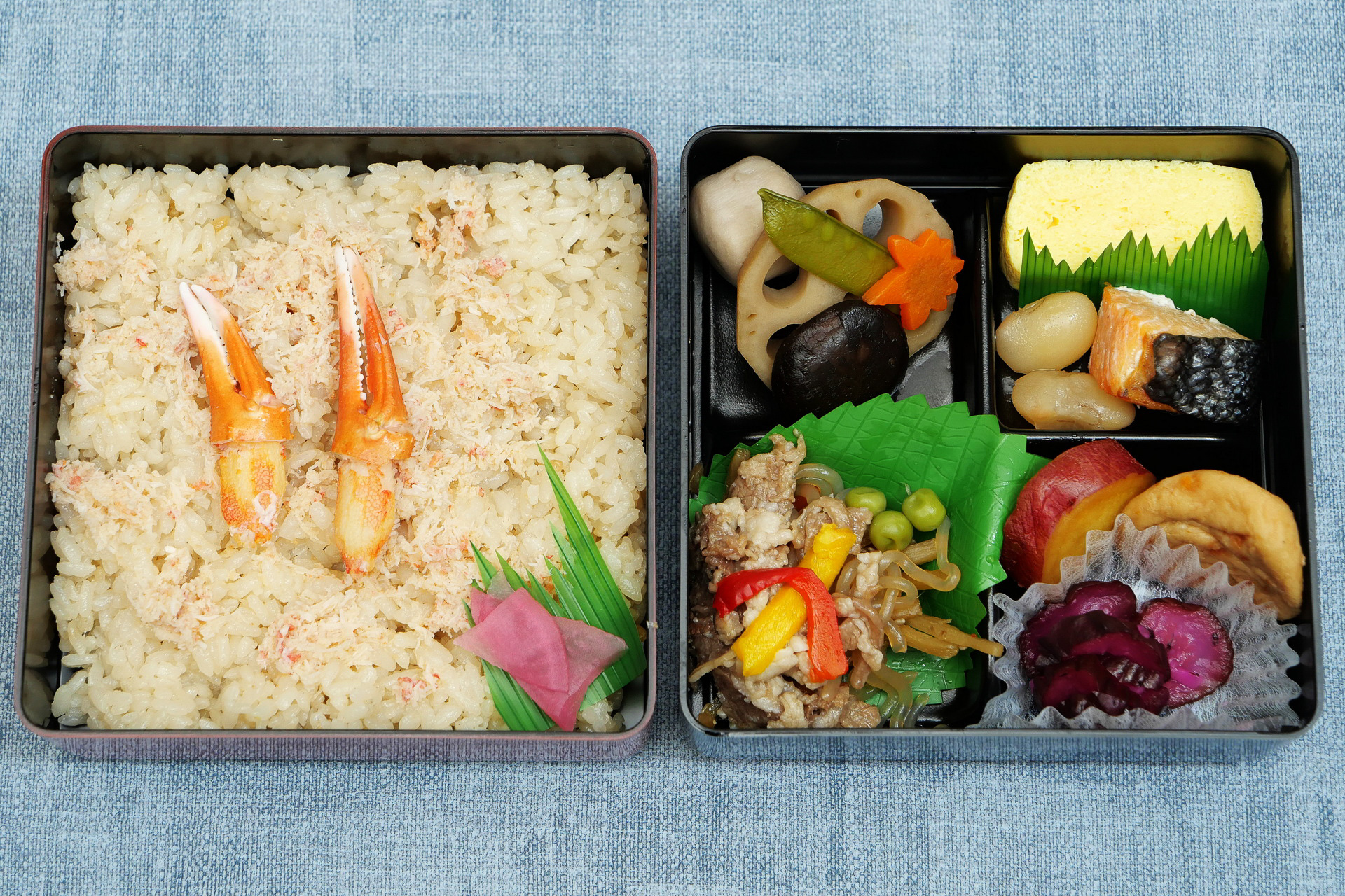 その名前のとおり、豪華な二段のお重となっています