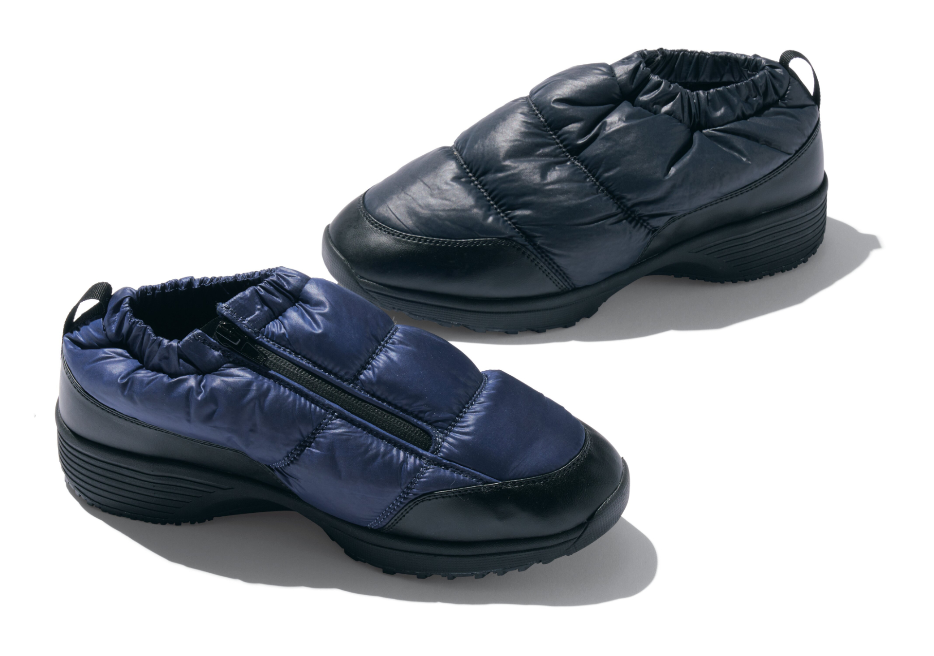 3位「防寒パフィーシューズ」。ふっくらスタイルのファスナーシューズ。内側にブラックアルミを採用しており、撥水機能と水耐滑底も備える