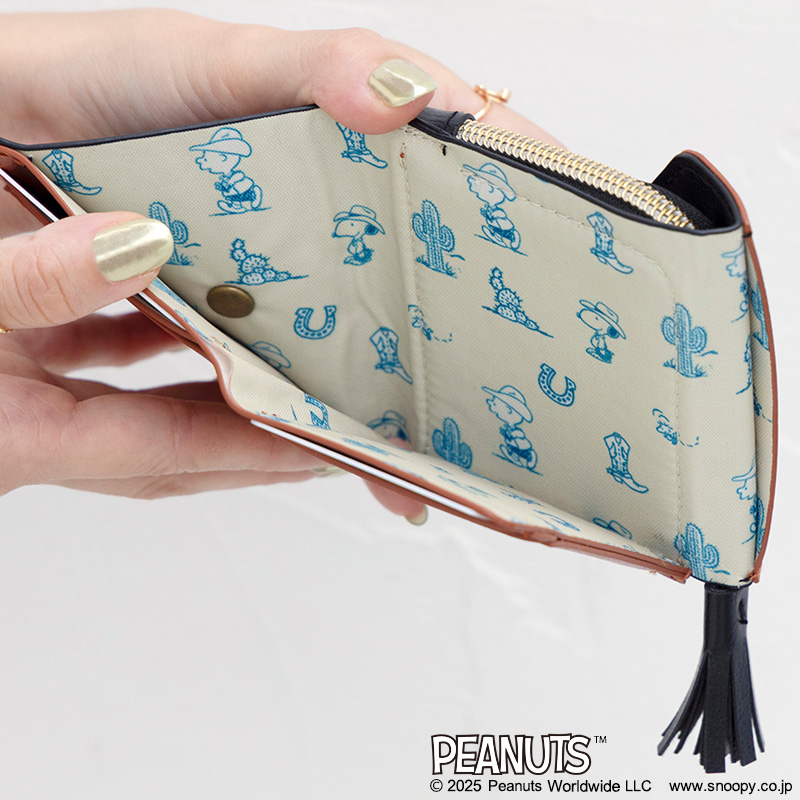 サイズは約9.5×2×8cm（幅×奥行き×高さ）