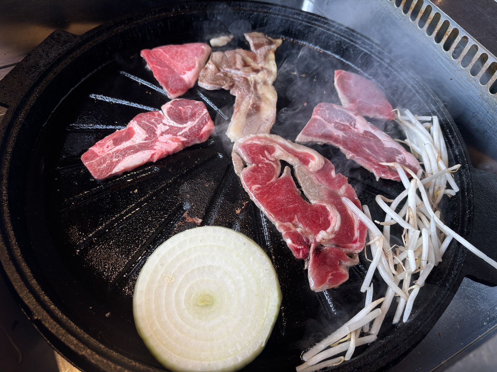 食べ放題で、3つの部位を食べられるコースで大満足