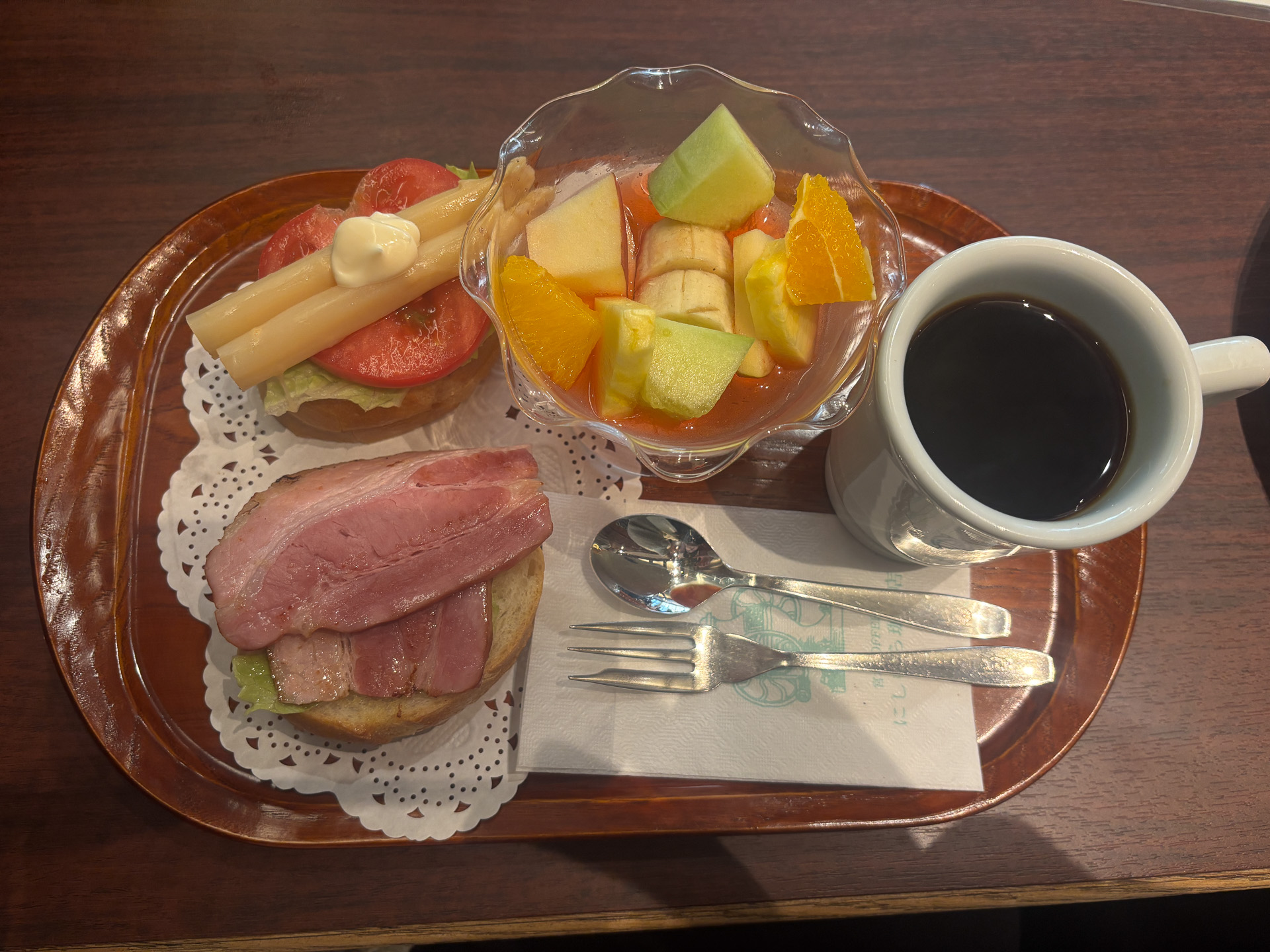 朝食のフルーツセット