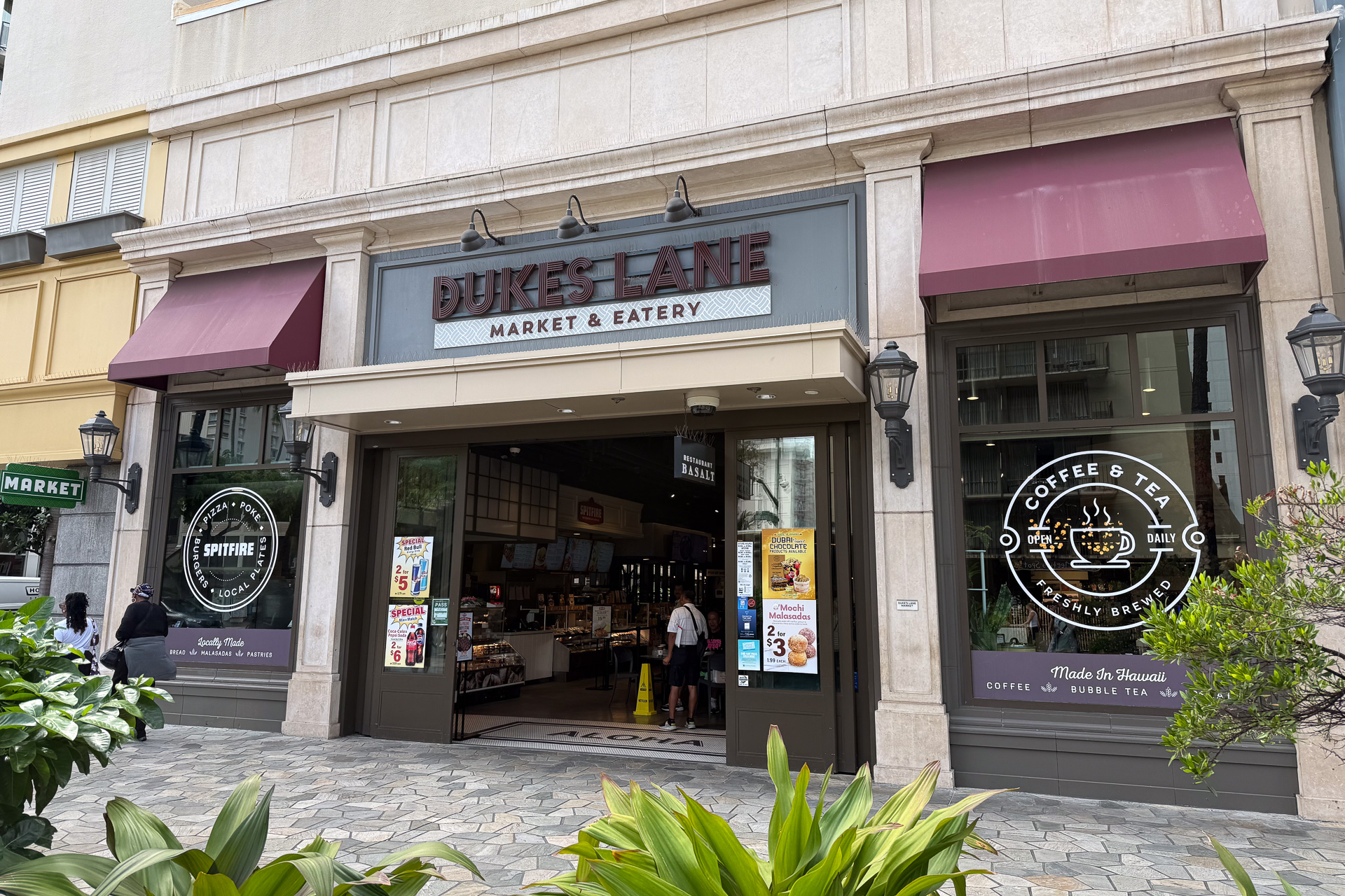 Dukes Lane（デュークス レーン）はABC Storeの手掛けるフードホール。今回の滞在中、何度もここに足を運んだ