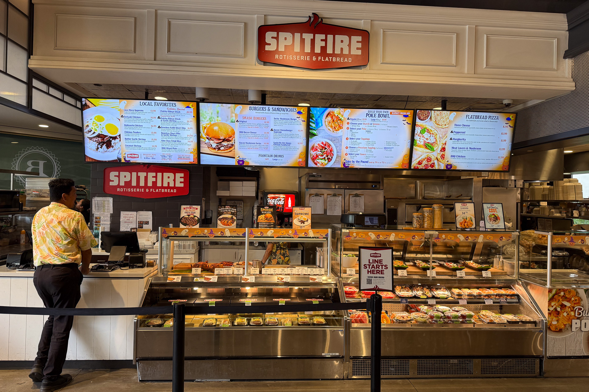 ロティサリー＆フラットブレッドのスピットファイア。フラットブレッドはピザみたいなもの