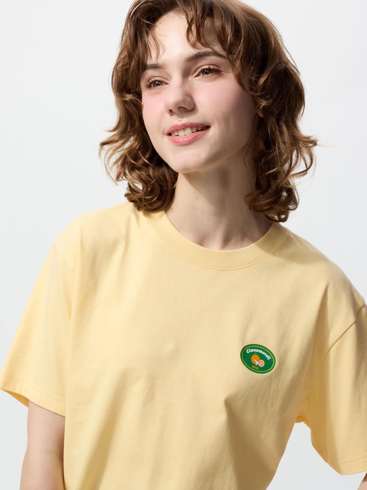 ウィメンズは全5種。集合デザインのほか、ハローキティ、シナモロール、ポチャッコの単体バージョンも