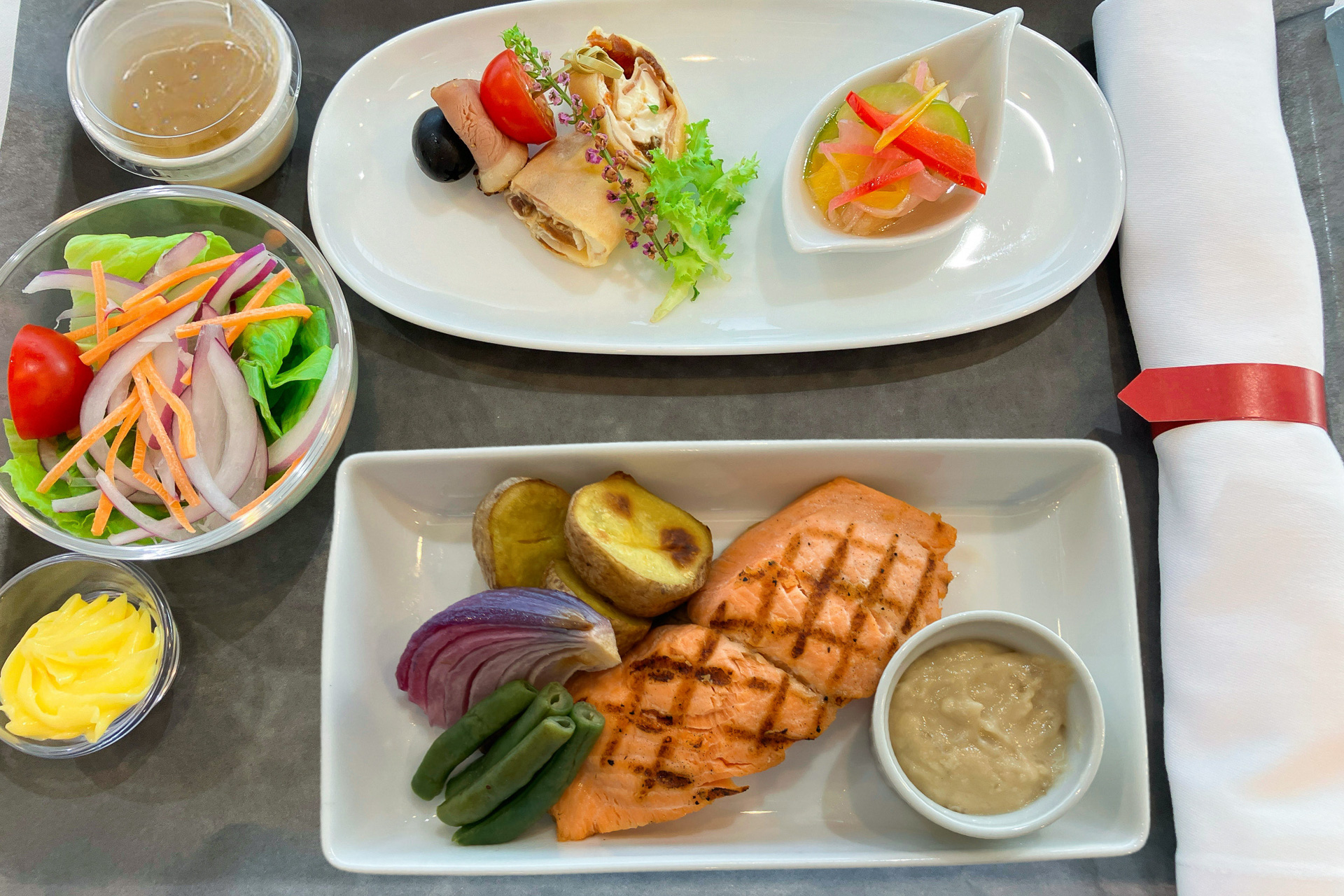 台北行き・天津行ビジネスクラス洋食（2月メニュー）