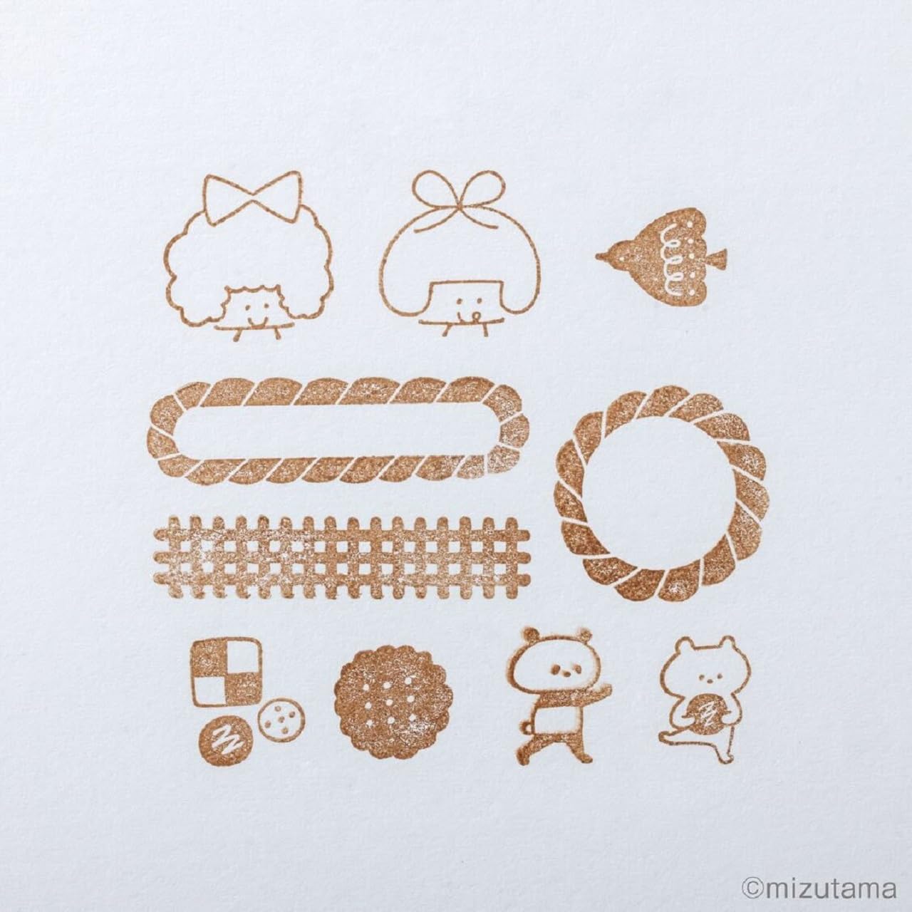 描き下ろしデザインのクッキーフレームやパンダ、おかっぱちゃんなど