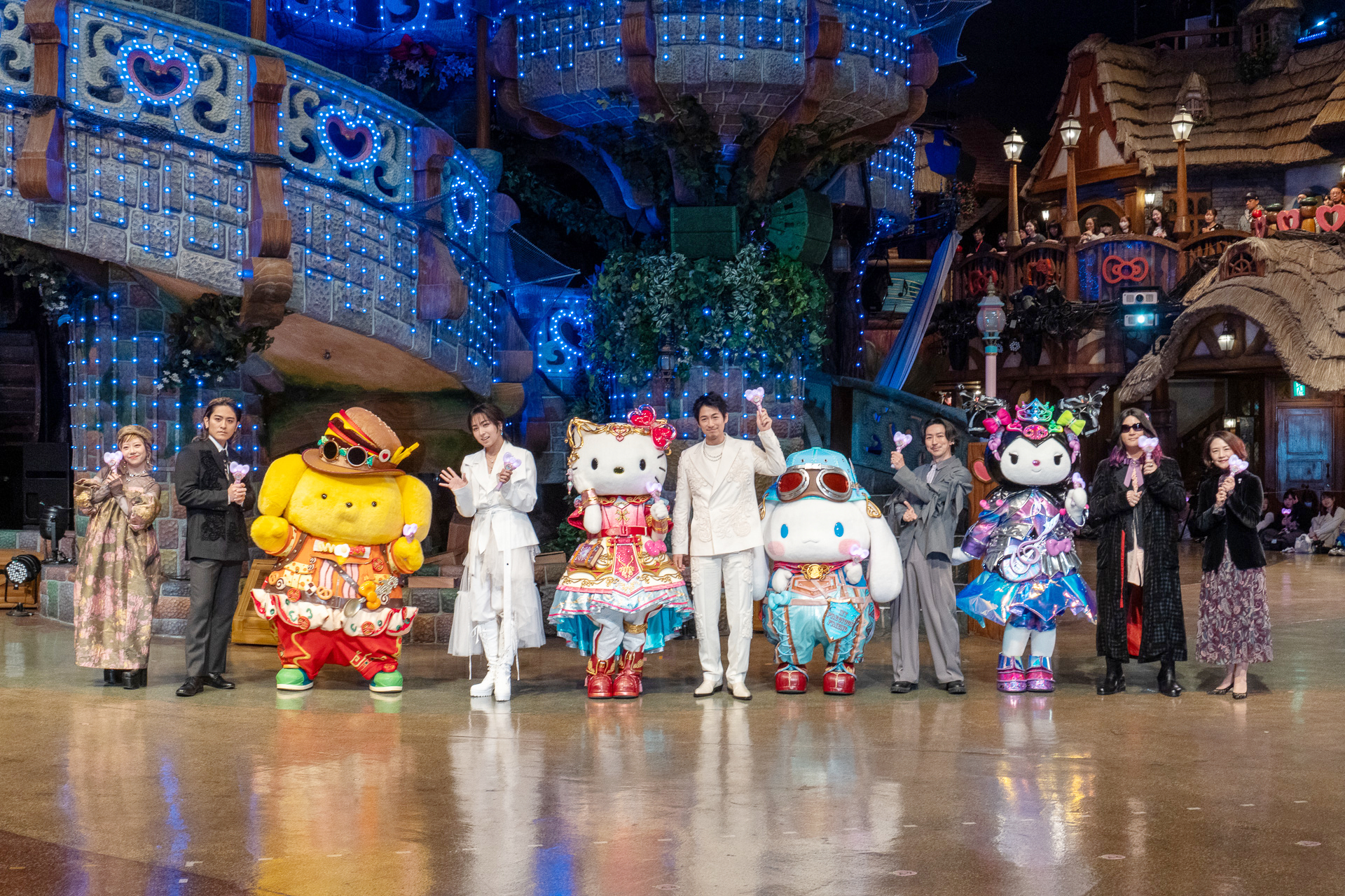 ディーン・フジオカ、蒼井翔太、TAKAHIROらが登壇。キティちゃんたちと並んで仲睦まじい様子にファンの歓声も