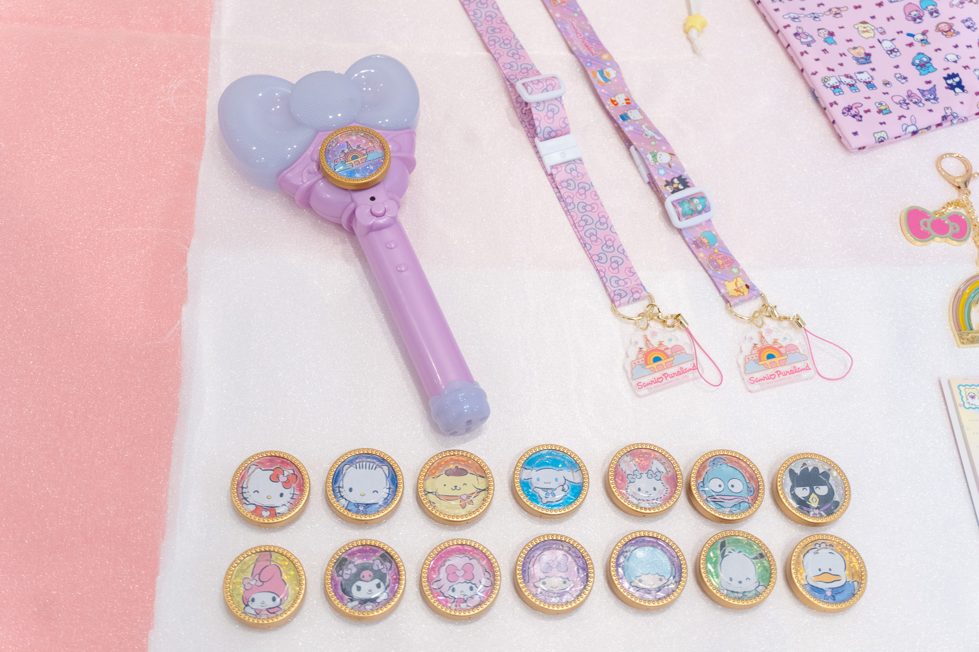 機能もかわいさもパワーアップしたパレードライト「ワンダーリボンライト」（3850円）