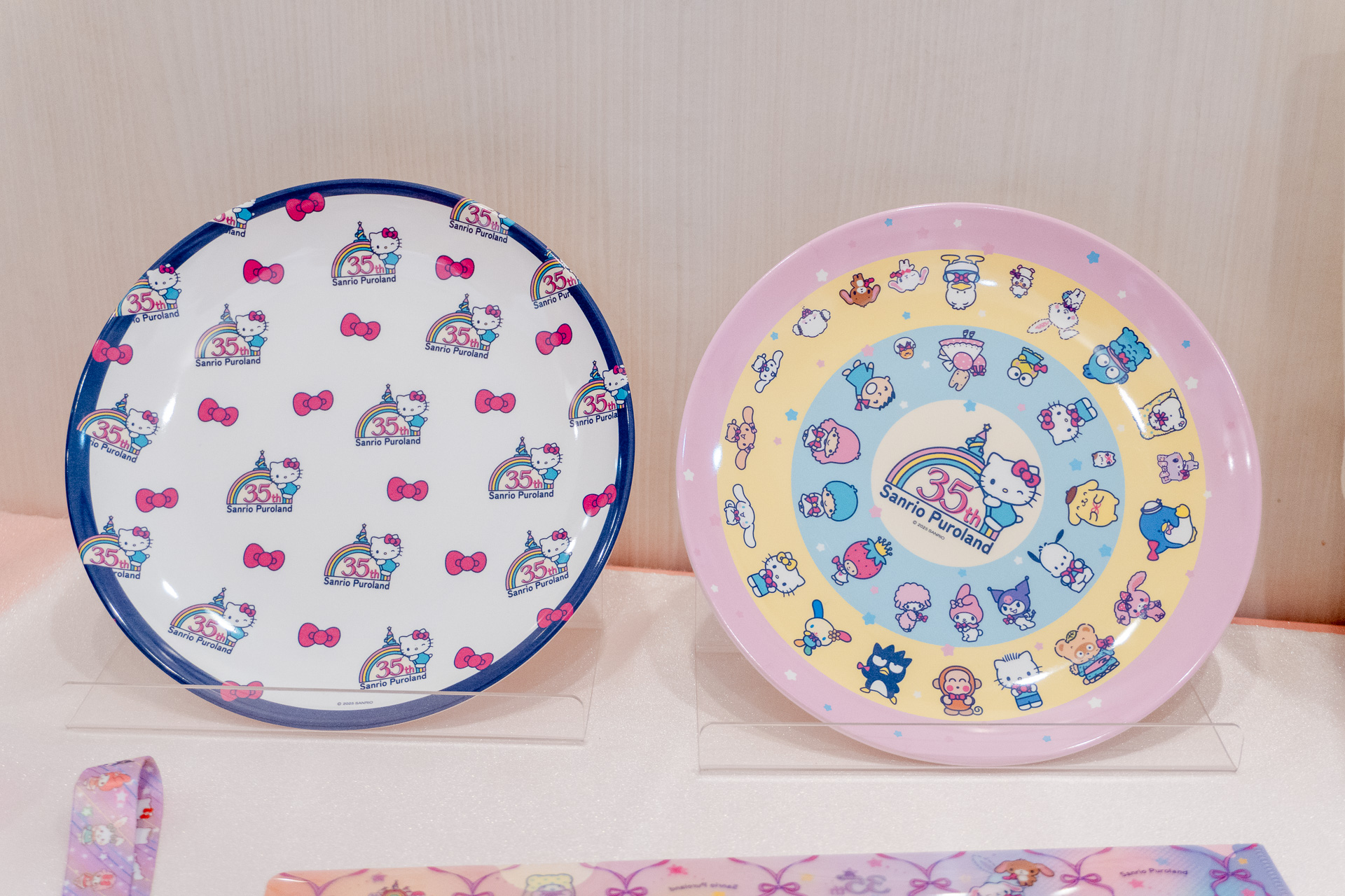 日常使いしたいランチトート（3080円）やポーチ付きエコバッグ（2090円）、ビッグトートバッグ（3960円）ほか