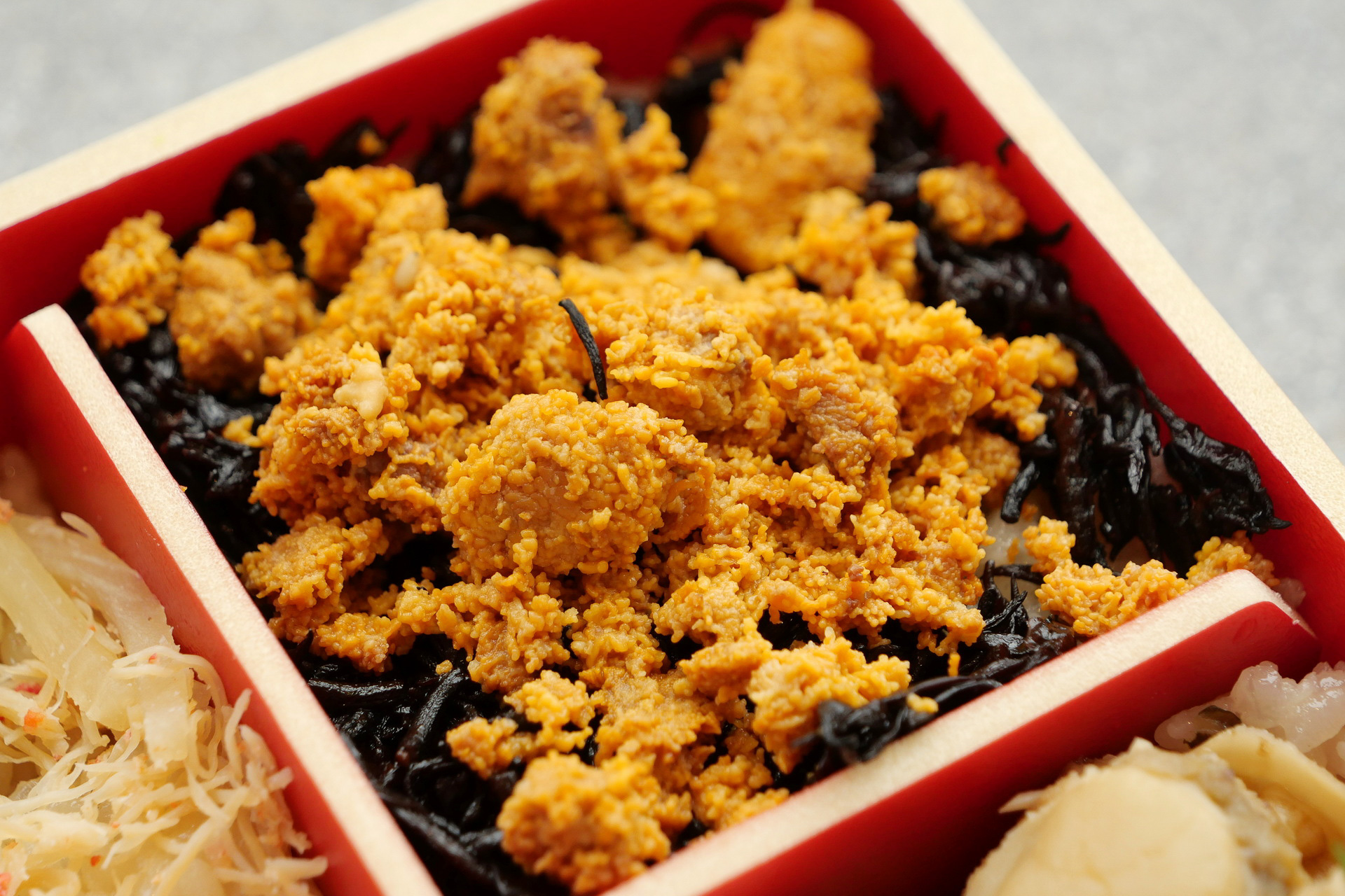 蒸しうにの甘みと磯の風味が強烈で、生うにとはまた違った美味しさが楽しめます