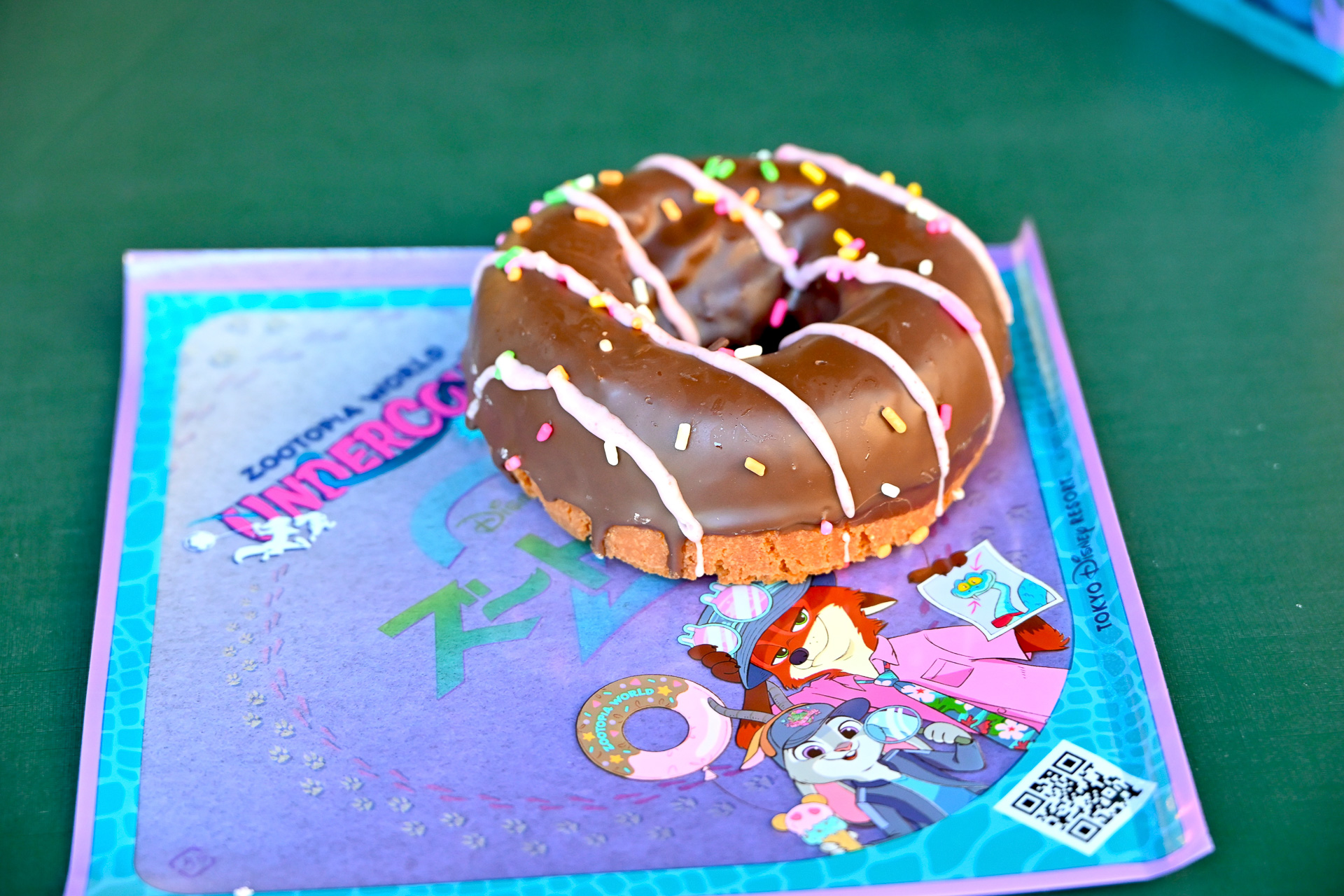 「チョコドーナツ」（450円）