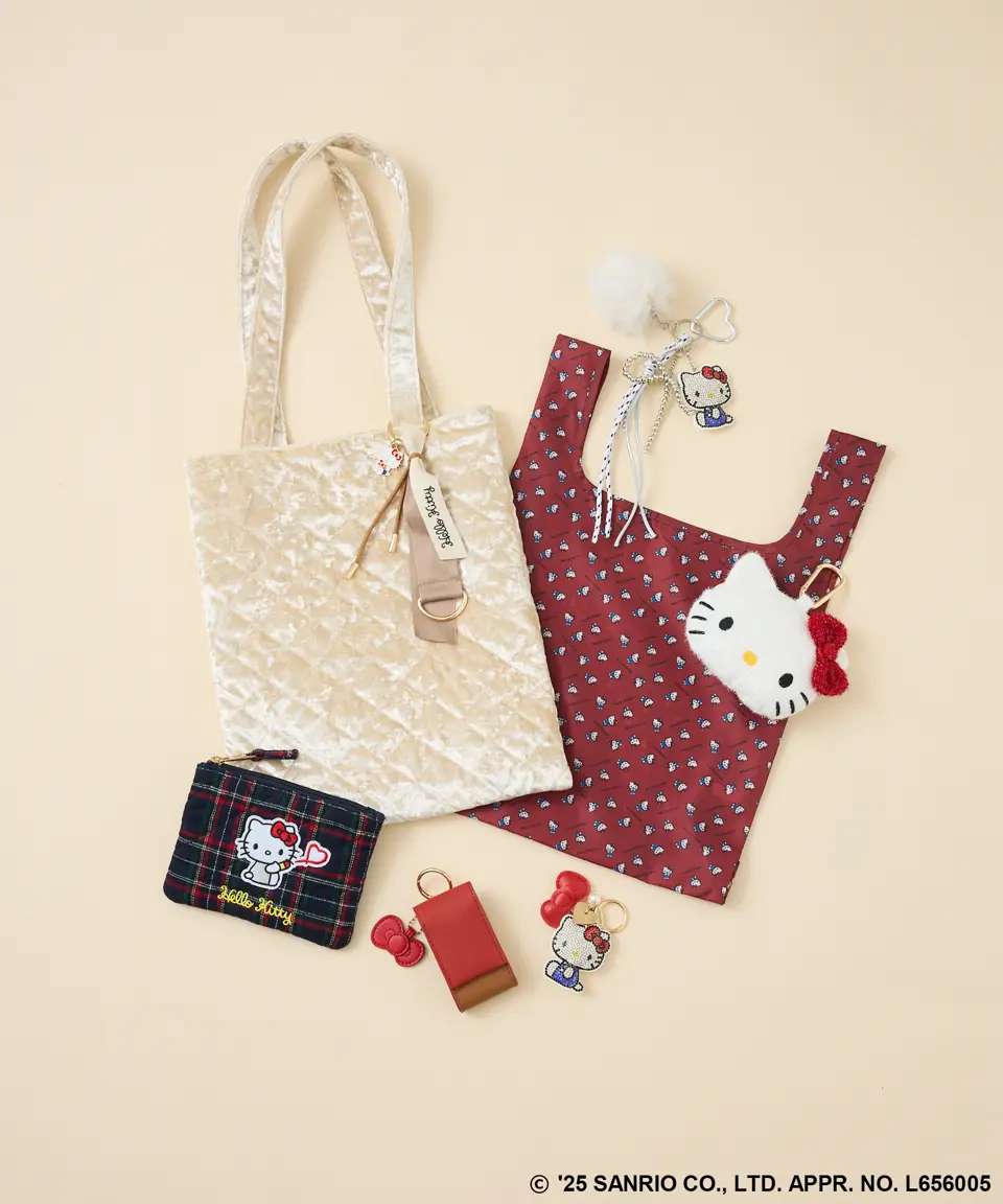 ハローキティデザインの全6型。バッグやポーチ、チャームなど