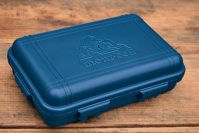 BE-PAL、1月号付録は「モンベル」キャンプギアケース。特集はヒット