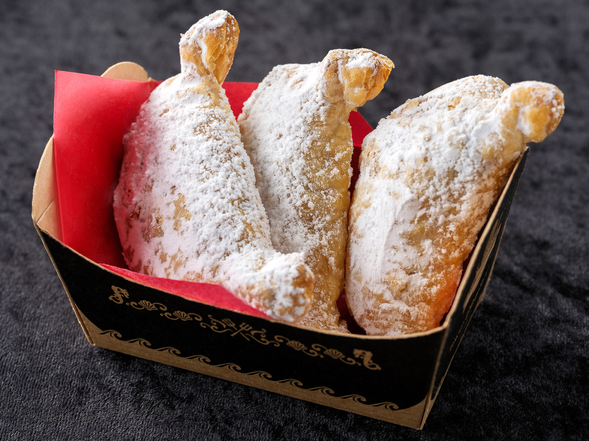 「キアッケレ（コーヒー＆マスカルポーネ）」（680円）