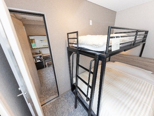 ロフトベッド付きの「スーパールーム」2部屋を内側で繋げた「スーパールームコネクティング」