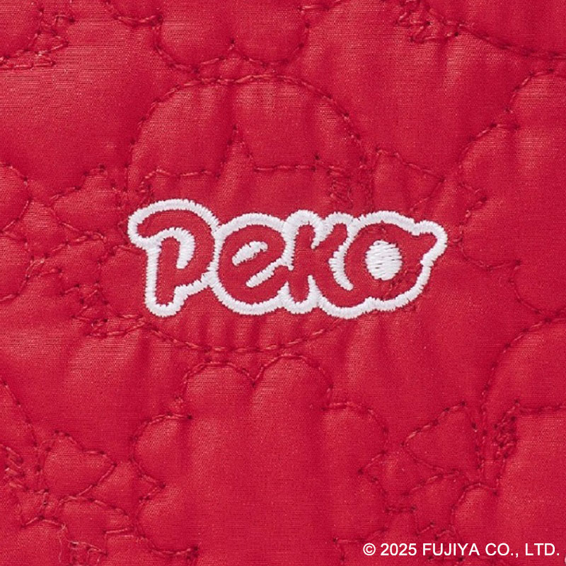 ポーチのキルティング生地は、ペコちゃんの顔とミルキーの花柄がいっぱい