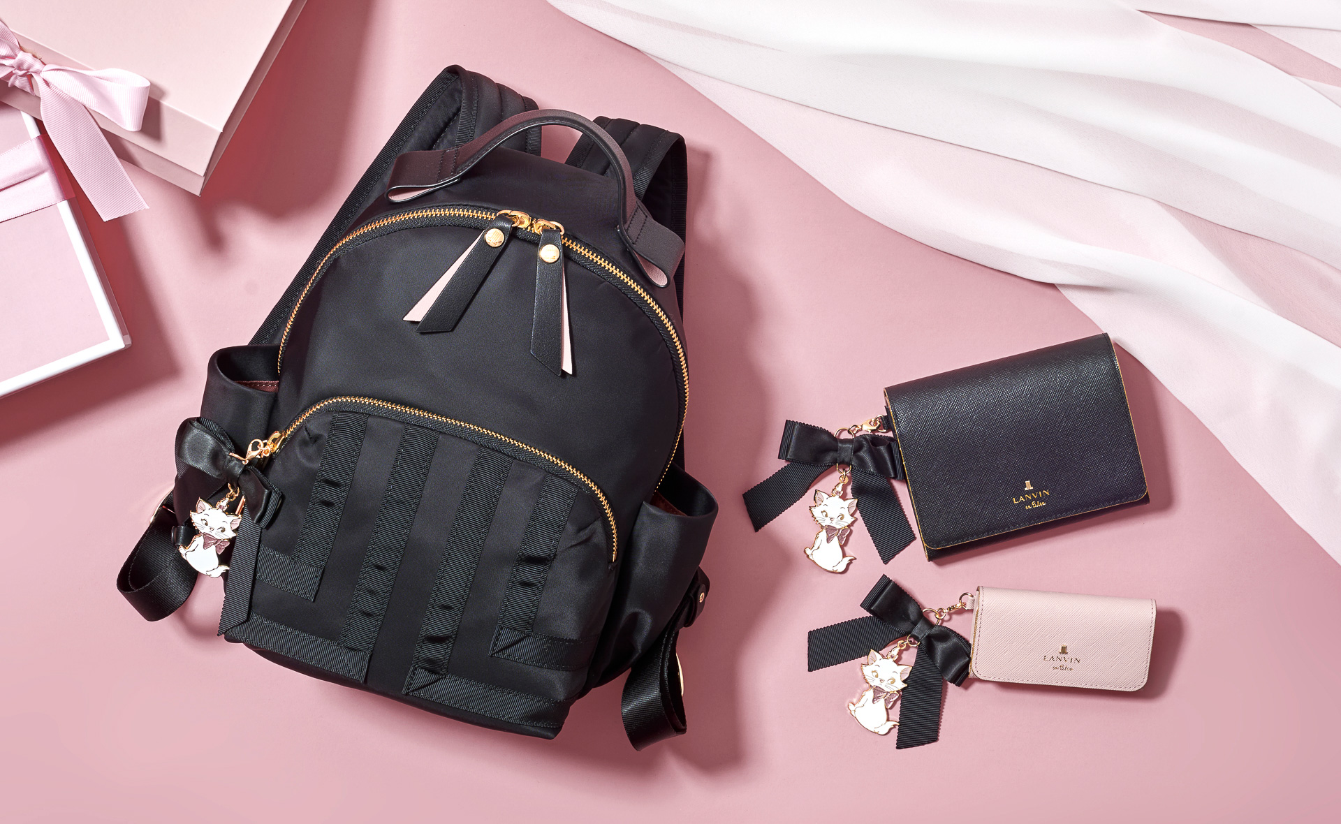 LANVIN en Bleuとの共同企画アイテムも販売する
