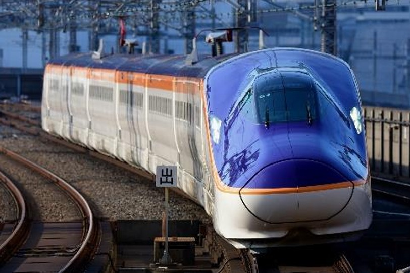 「つばさ」は新型車両のE8系に統一。300km/h運転開始で時間短縮も
