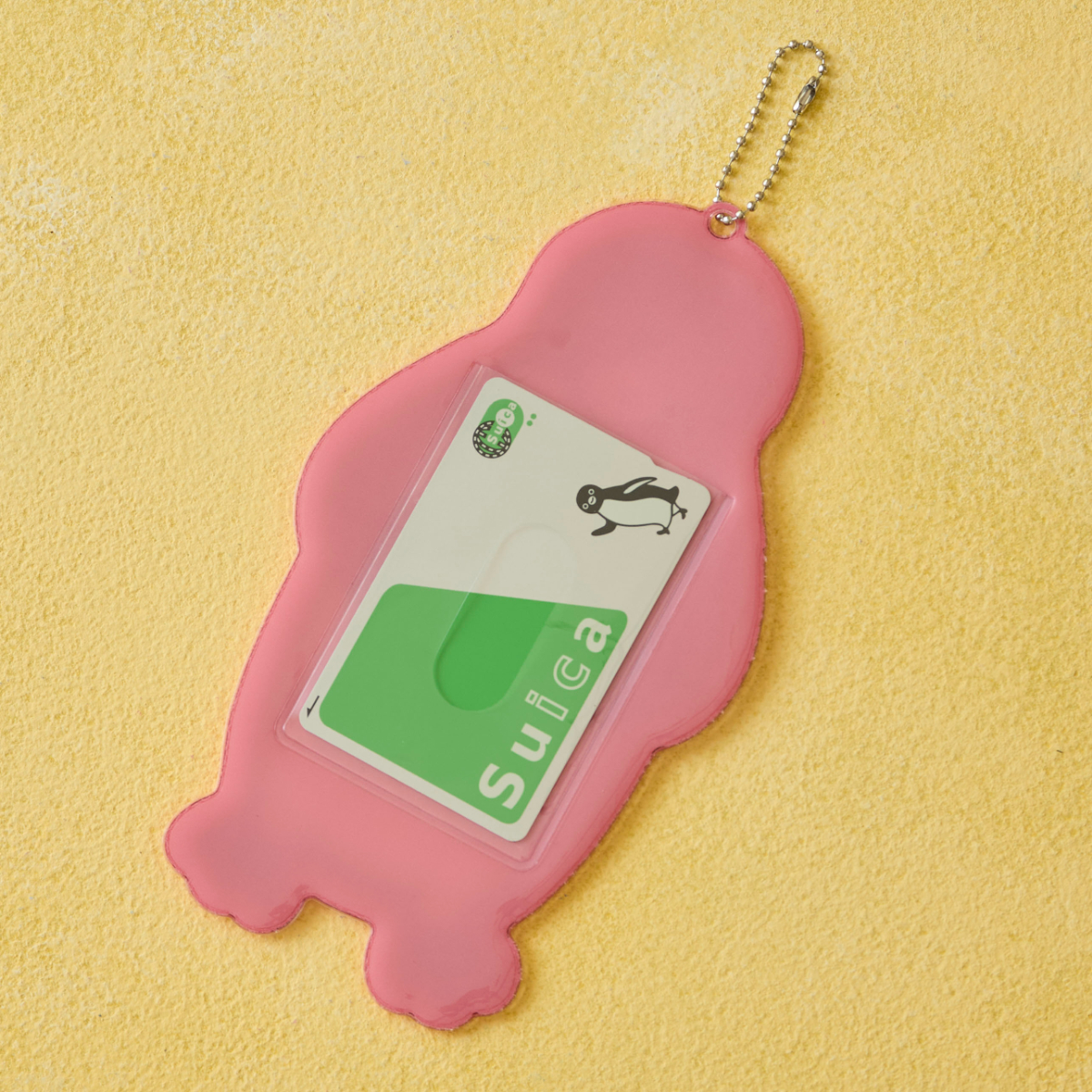 クッション性があり、ICカード入れやラゲッジタグにちょうどいいサイズ