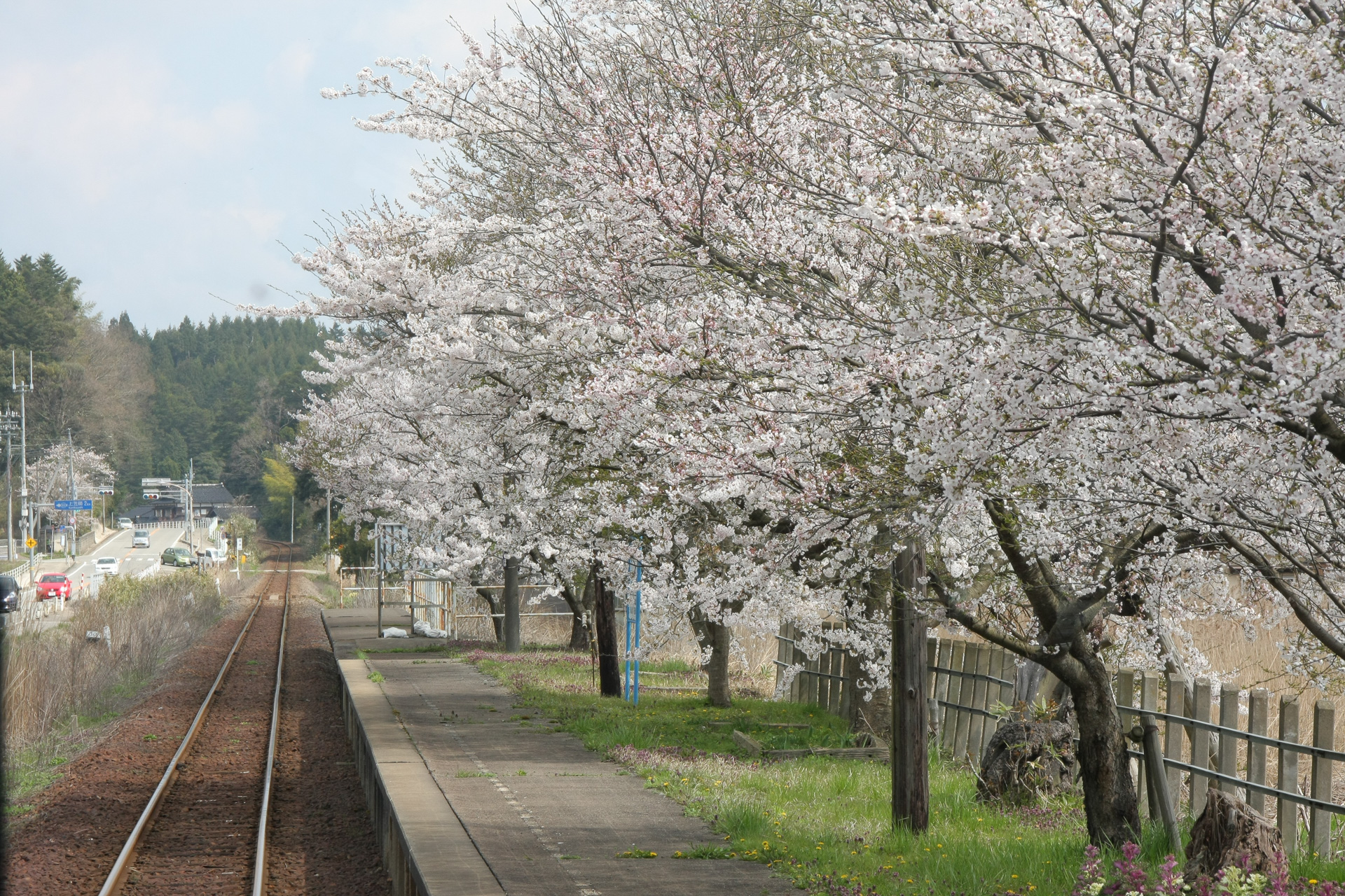 のと鉄道の、確か笠師保駅での撮影。能登鹿島駅は、さらに3駅先になる