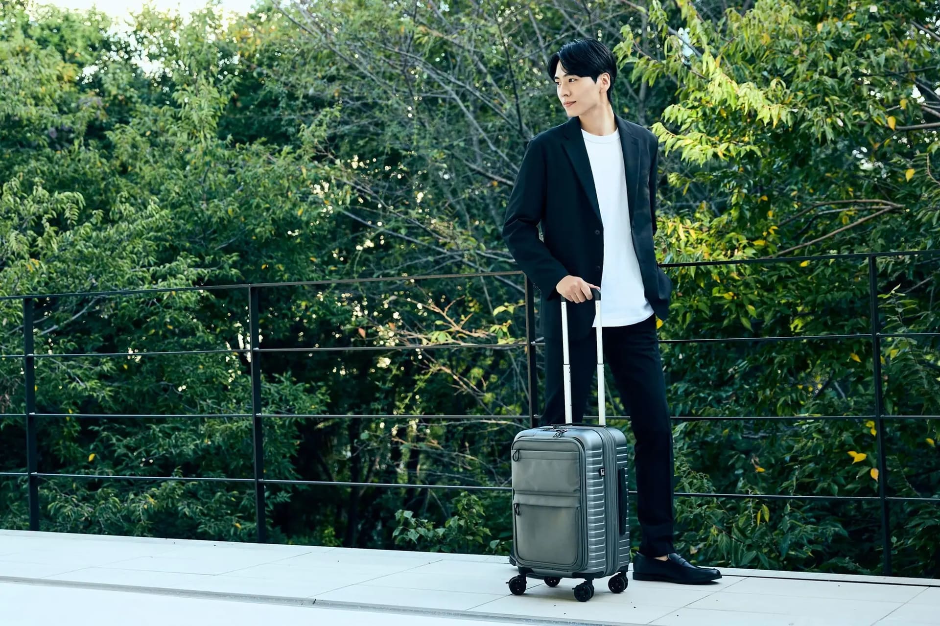 前面がソフト・側面がハードという組み合わせの「ソフタード」