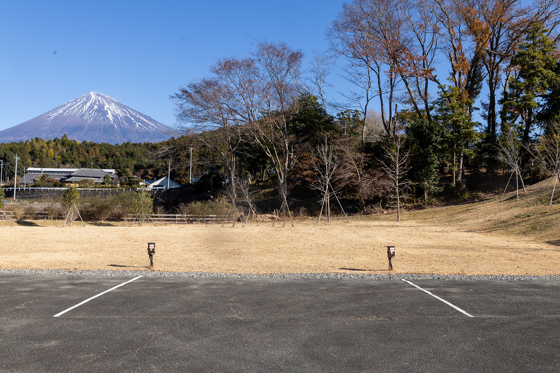 8番の隣は4番。ここからは富士山がしっかり見えるようになる