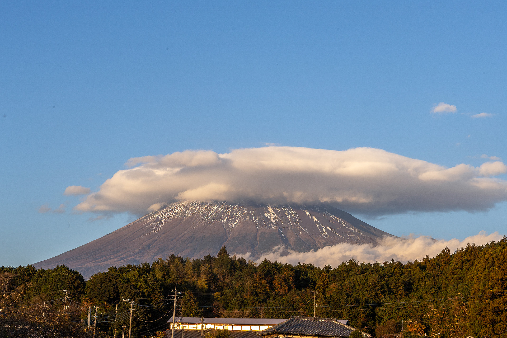 夕方に見ることができる赤富士