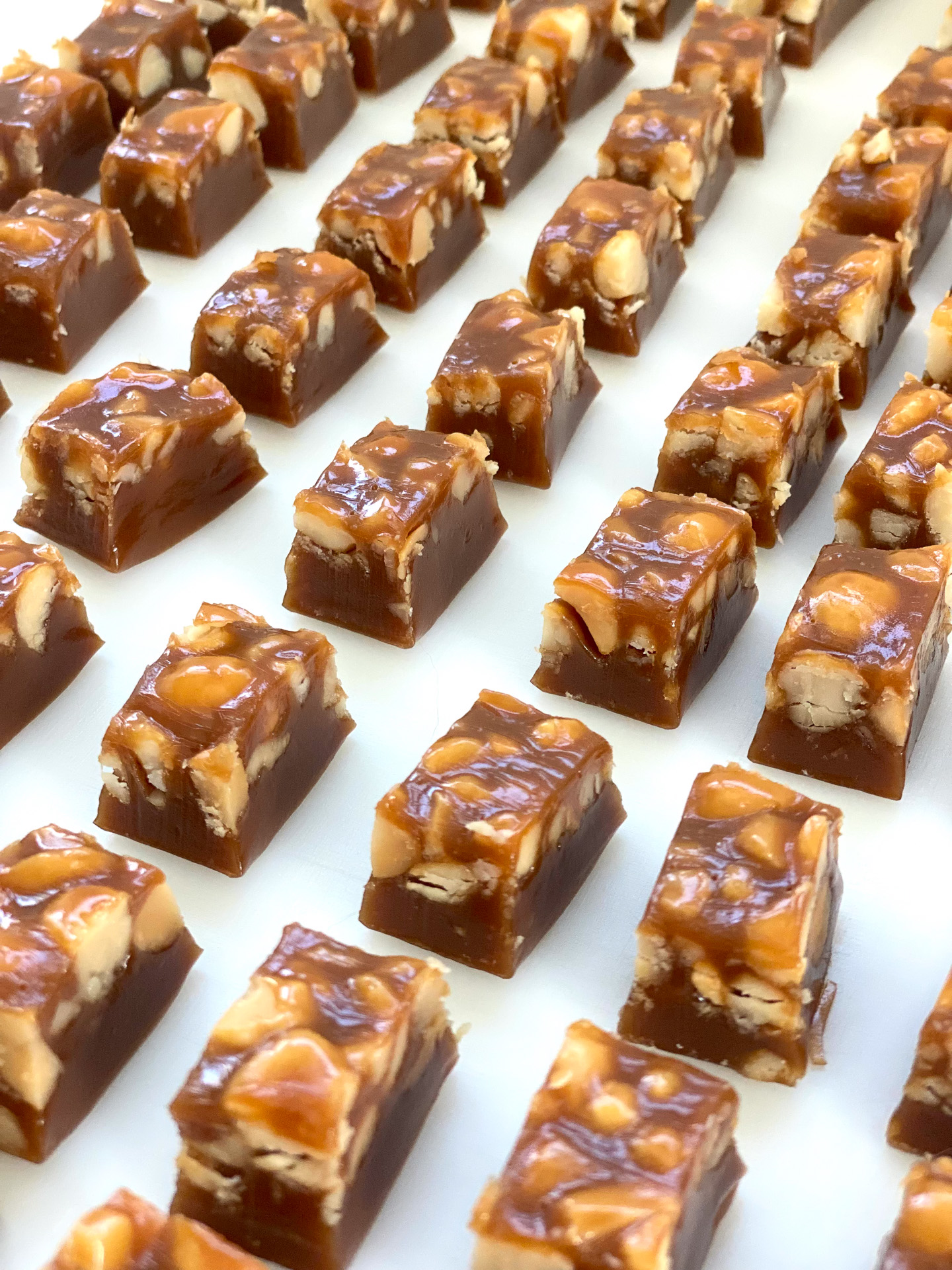 これらを一粒ずつラッピングしていく