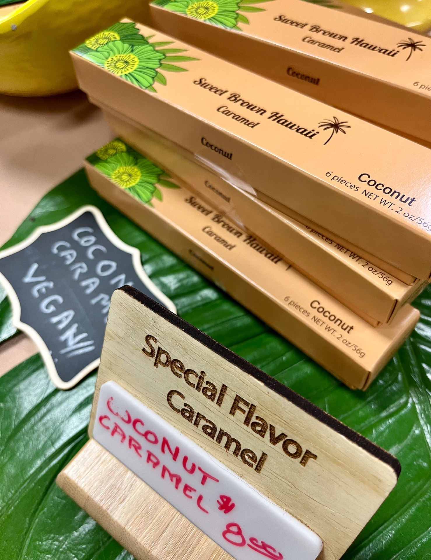 ボックスは6個入り8ドル、1袋は9ドル