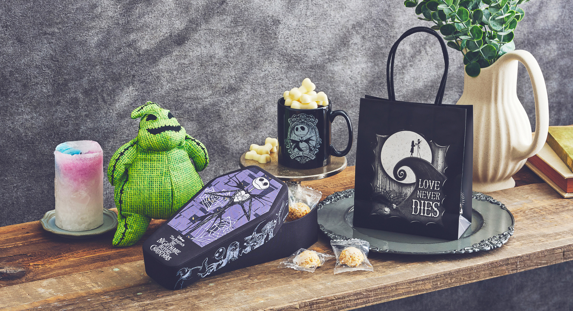 「『TIM BURTON'S THE NIGHTMARE BEFORE CHRISTMAS』VALENTINE COLLECTION」