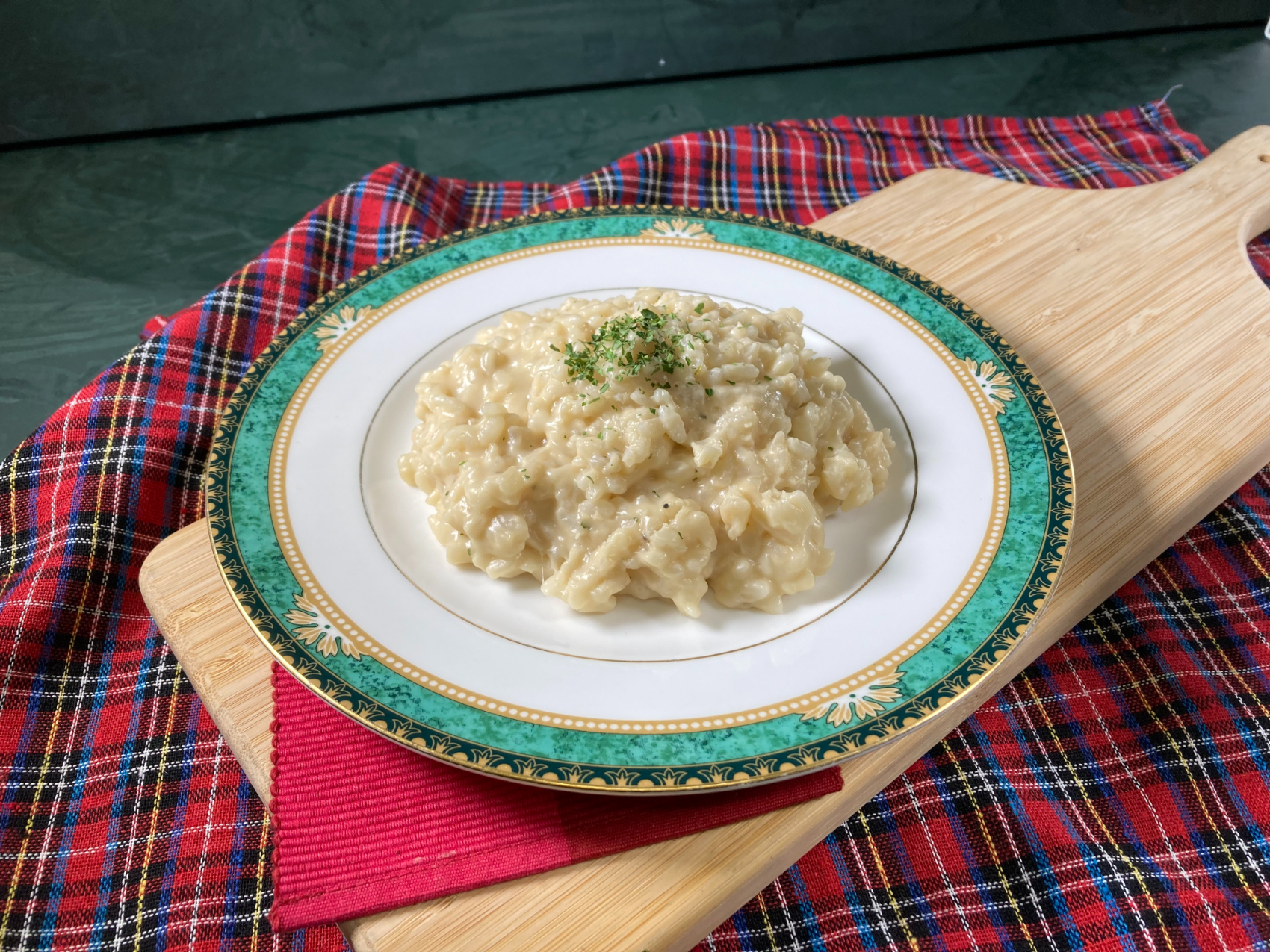 ポルチーニのチーズリゾットなどのチーズグルメも販売