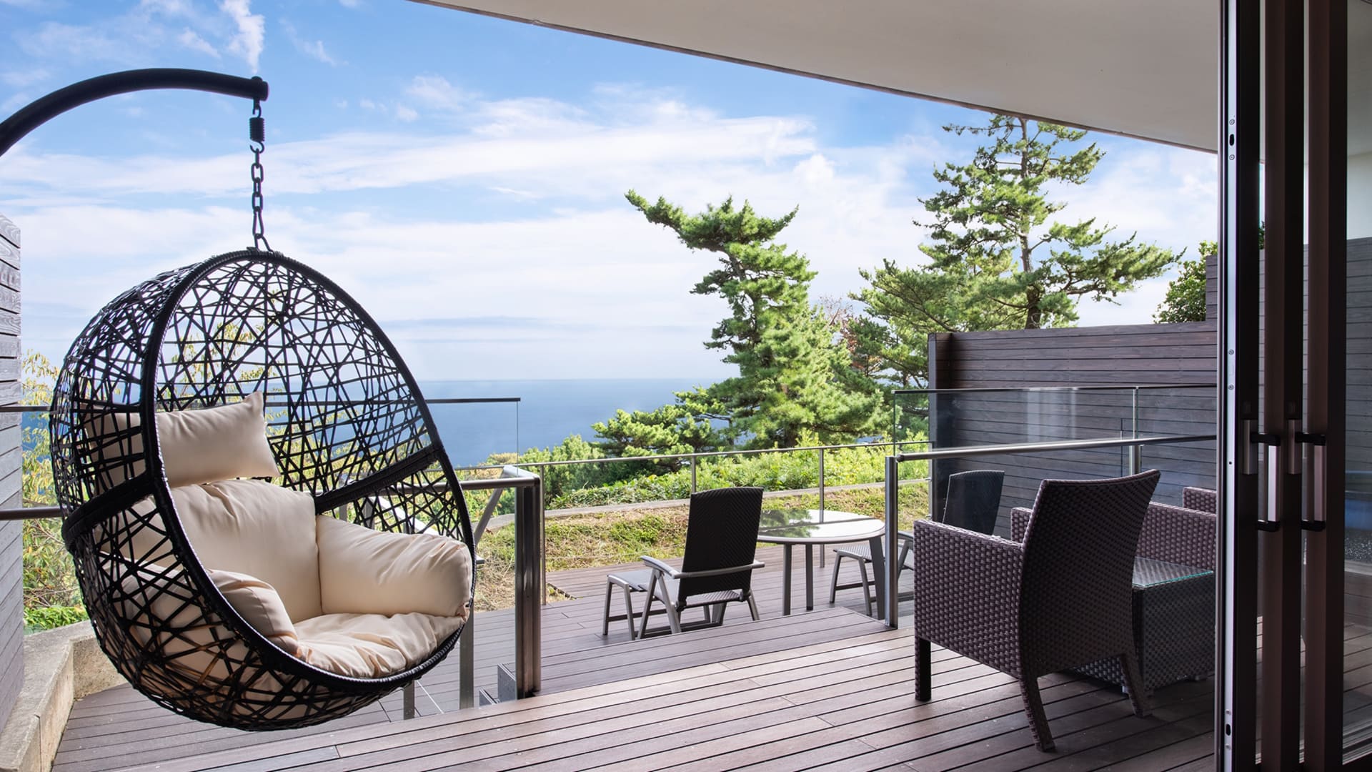 「楽天トラベル 新春フェア」開催中。熱海倶楽部 迎賓館など人気宿がお得に