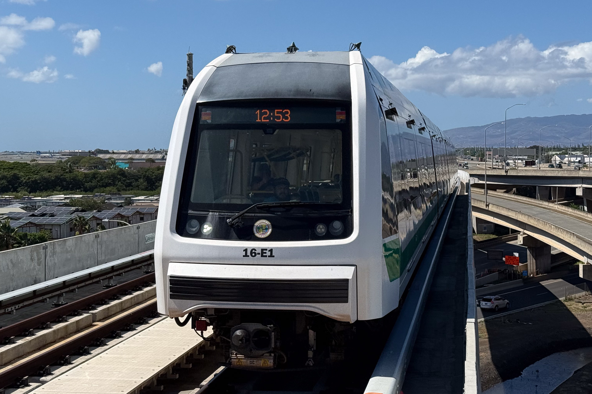 ホノルルの高架鉄道「スカイライン」は第2期まで開業済み