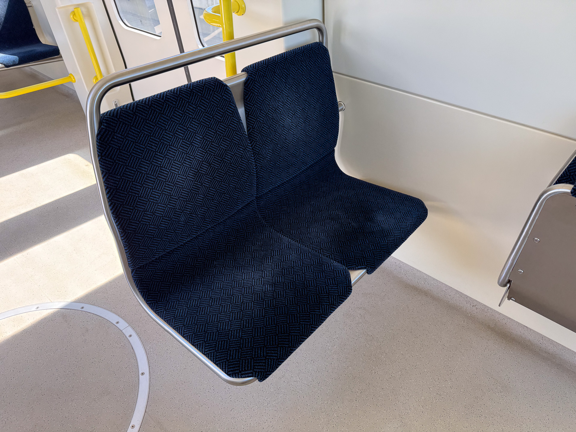 スカイラインのシート