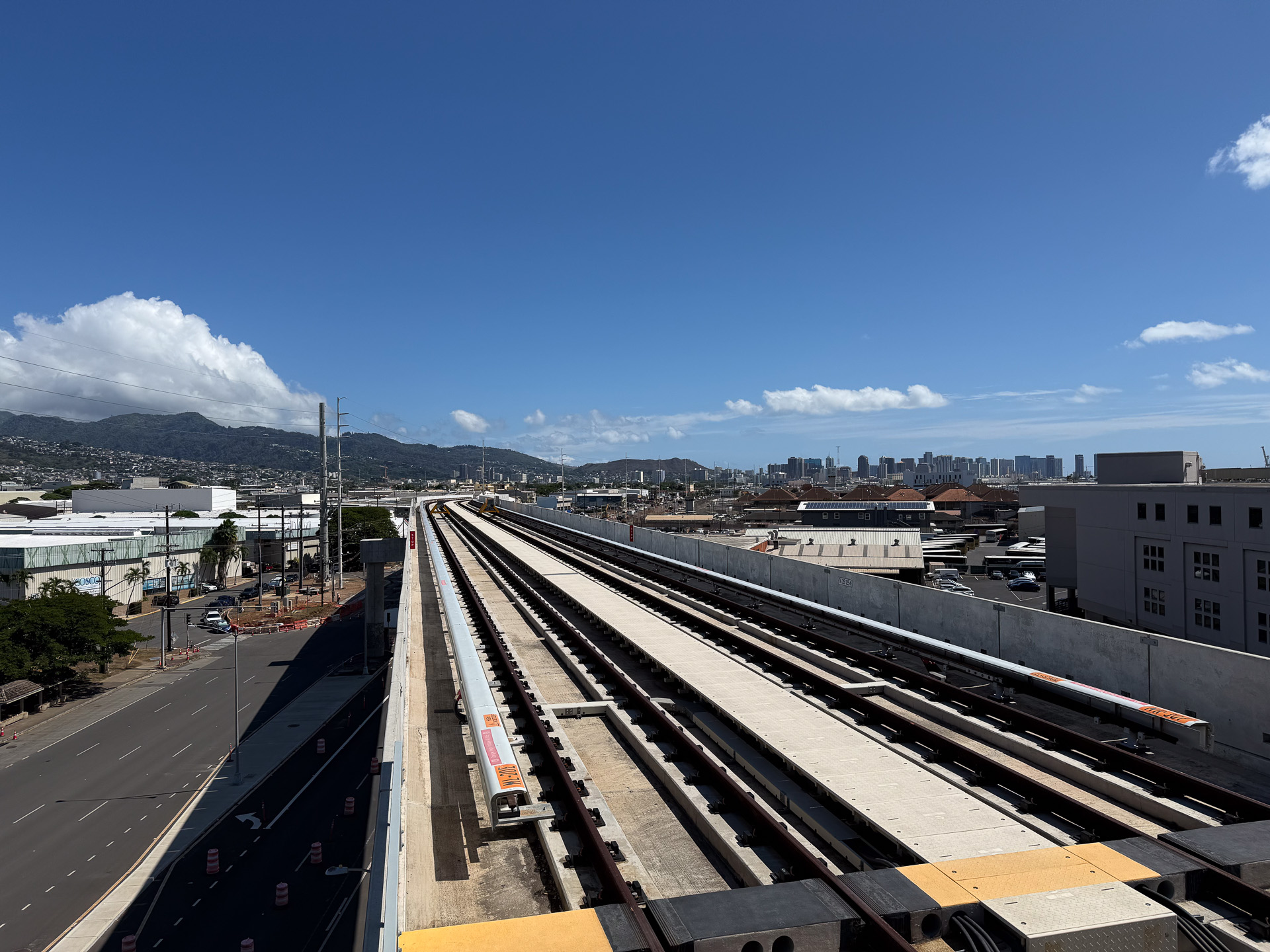 スカイラインの軌道