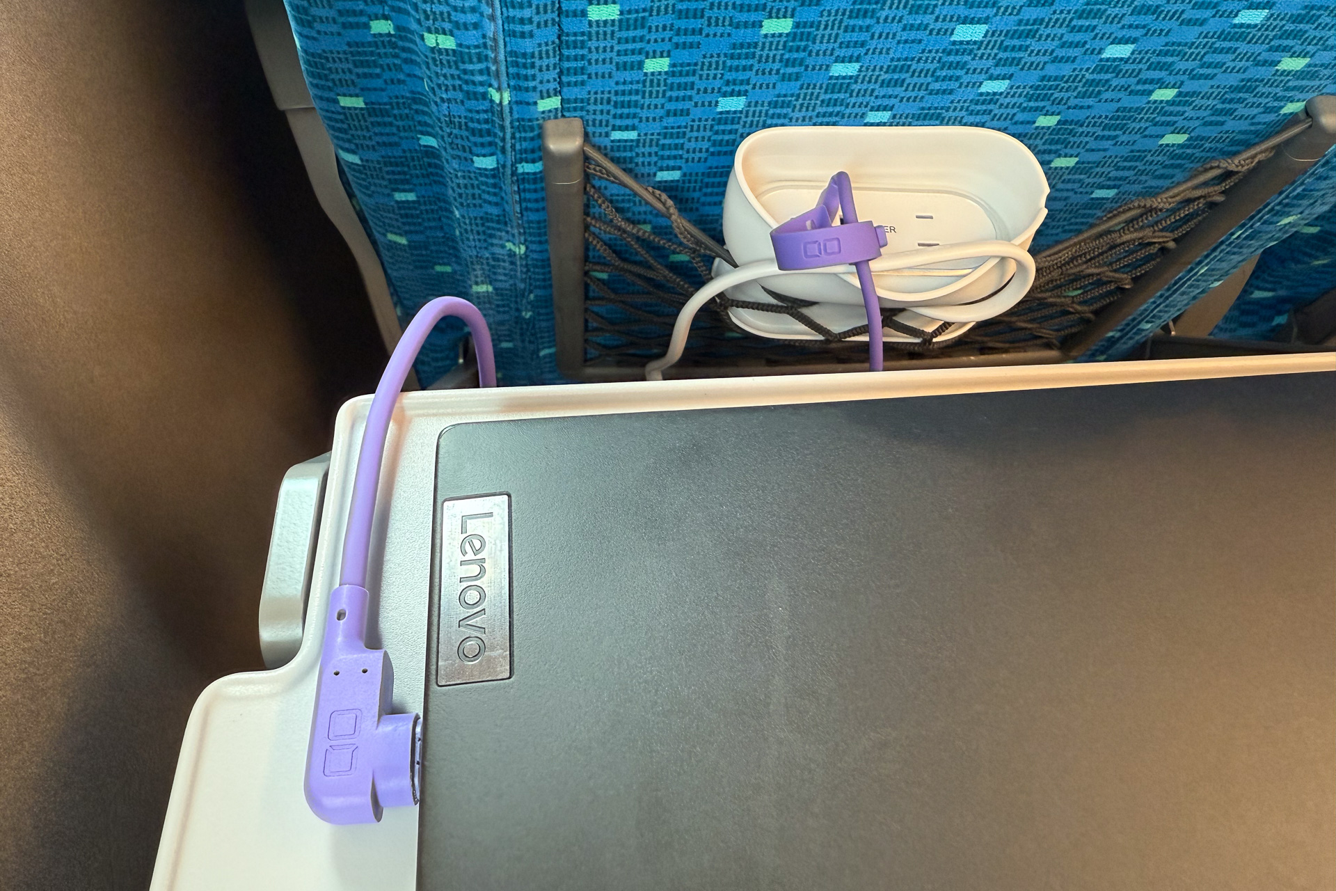 CIO「マグネットシリコンケーブル 100W対応 USB Type-C（L字、パープル、1m）」