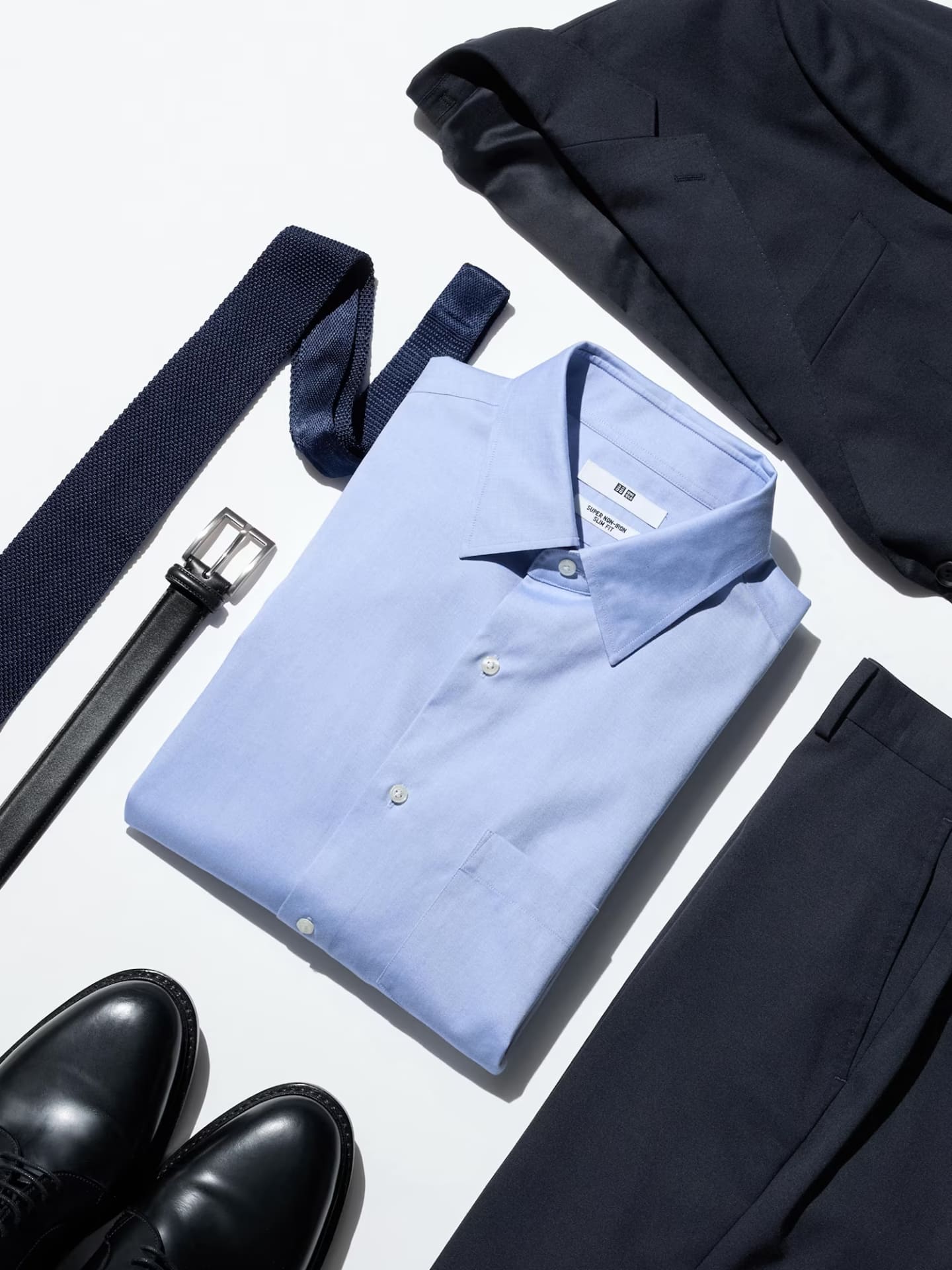 メンズの「スーパーノンアイロンスリムシャツ」が新春特価2990円