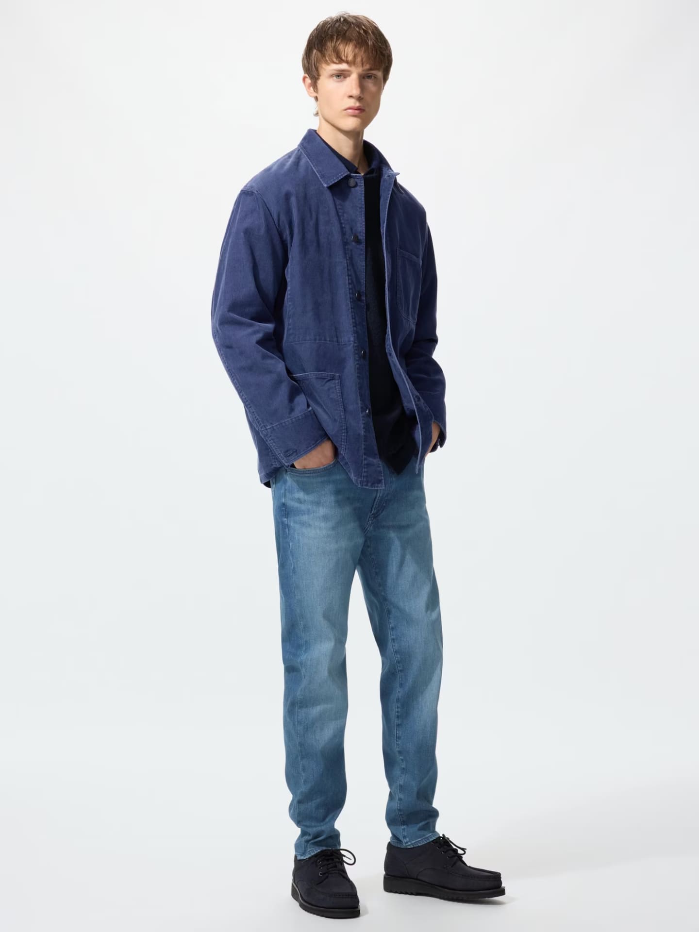 メンズ「EZYジーンズ」新春特価3990円。男女兼用OK