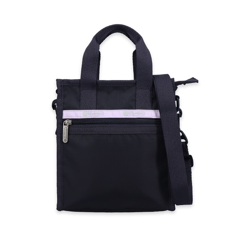 スクエアショルダーバッグ（1万3800円）