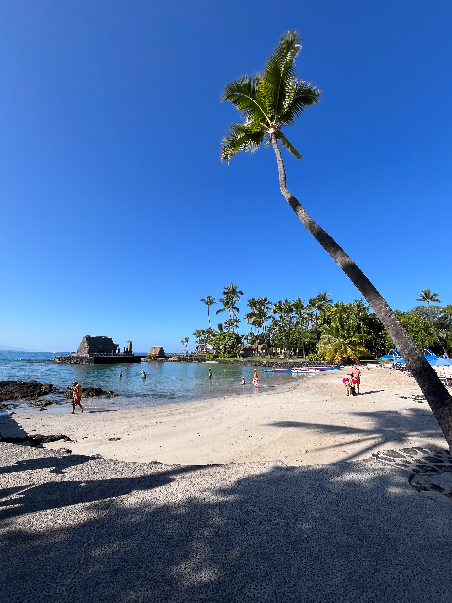 カイルア・コナのキング・カメハメハ・コナ・ビーチホテル前のビーチ