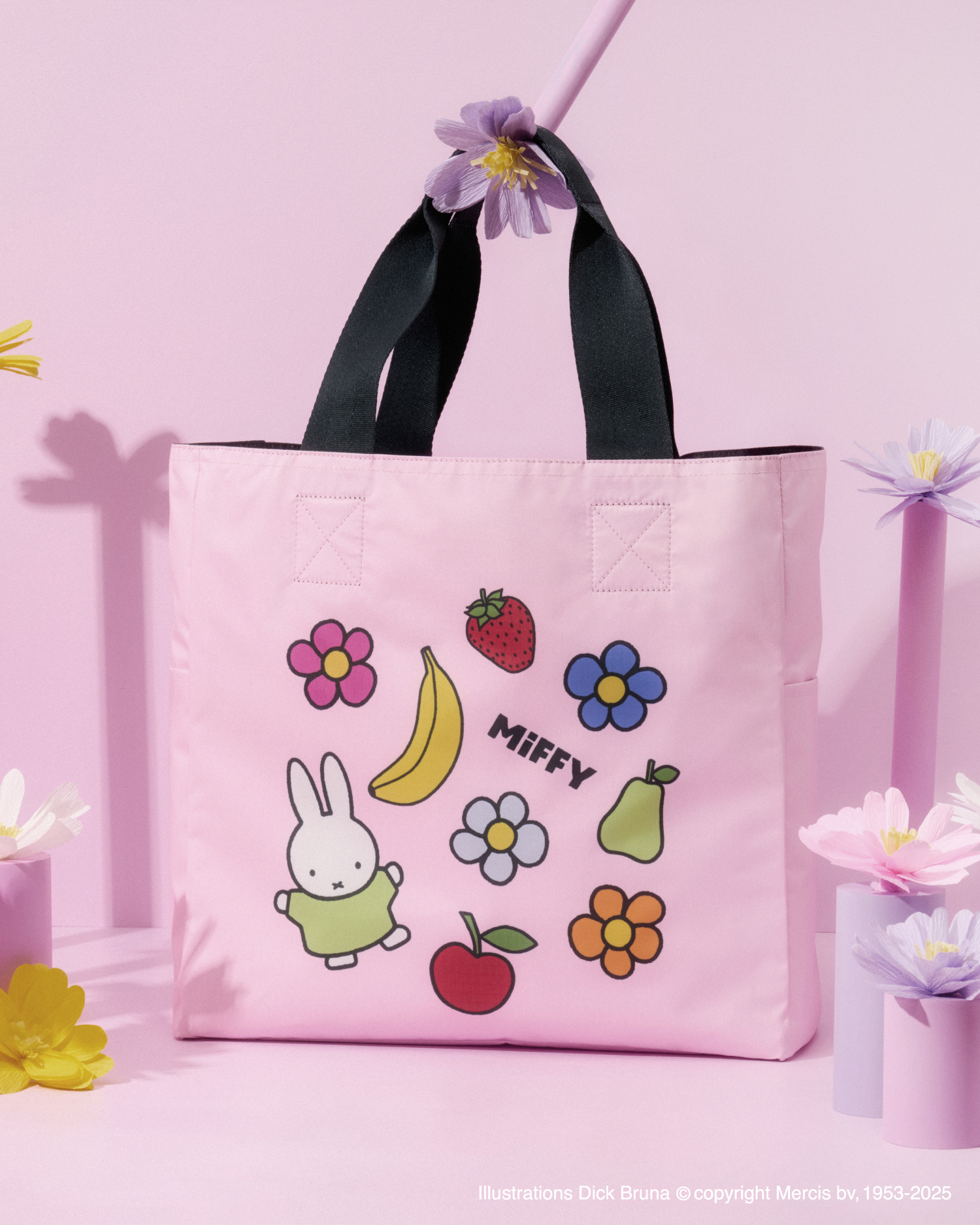 LG Reversible Tote（3万800円）