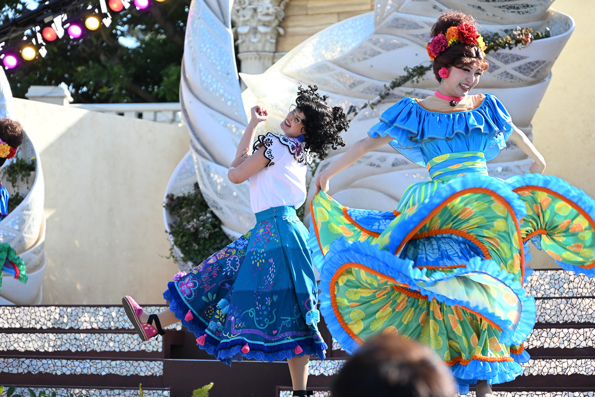 初登場のミラベル。劇中かでステージは大盛り上がりに！