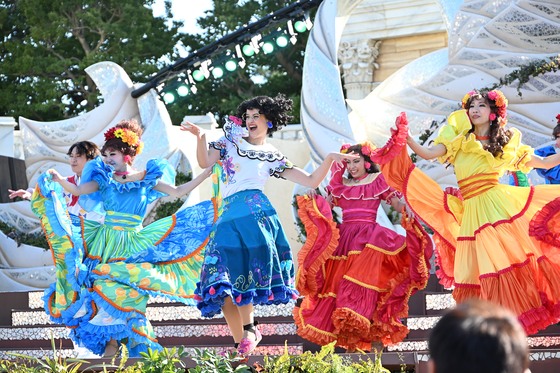 初登場のミラベル。劇中かでステージは大盛り上がりに！