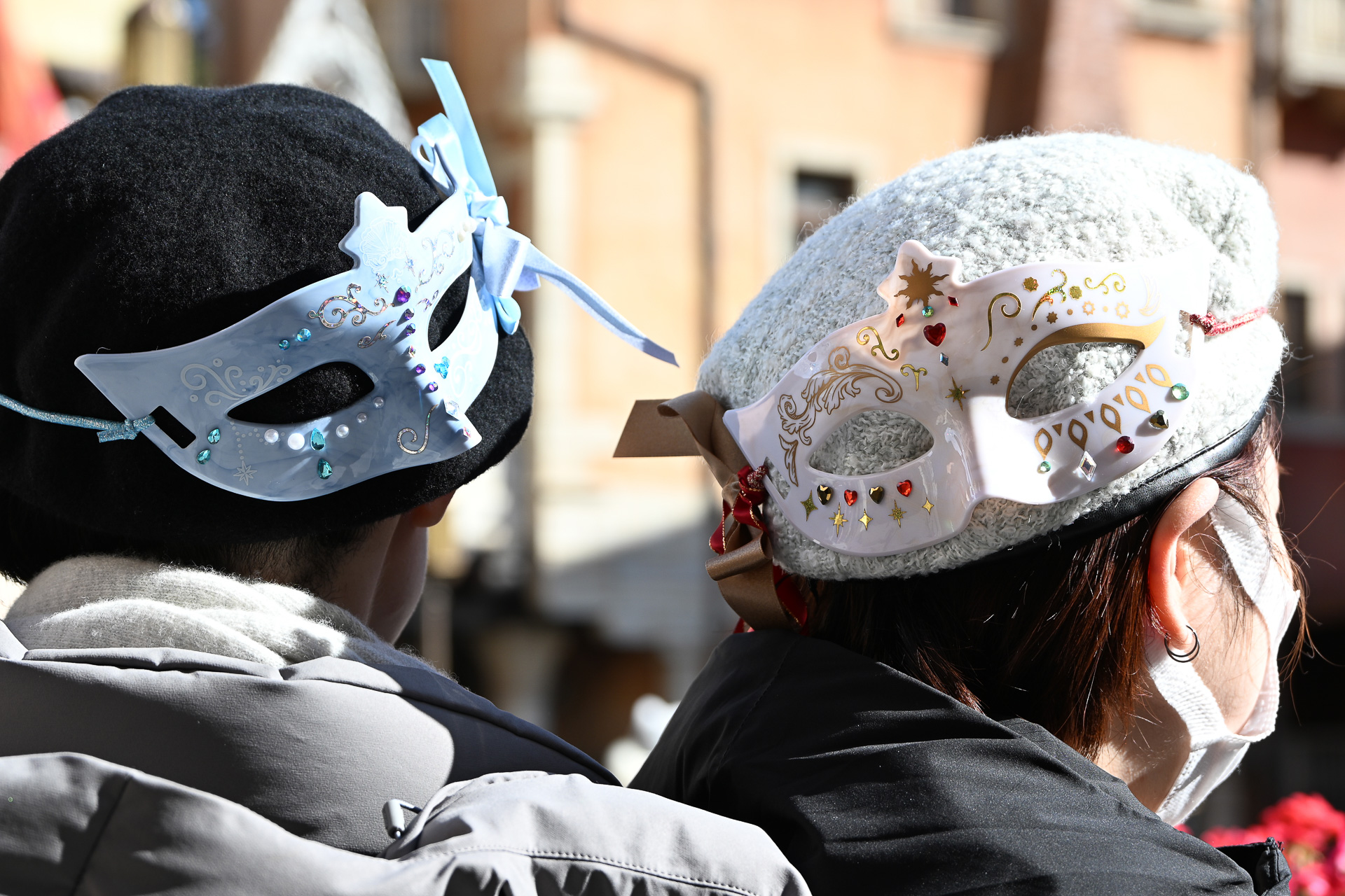 もちろん仮面を付けての記念撮影もお忘れなく