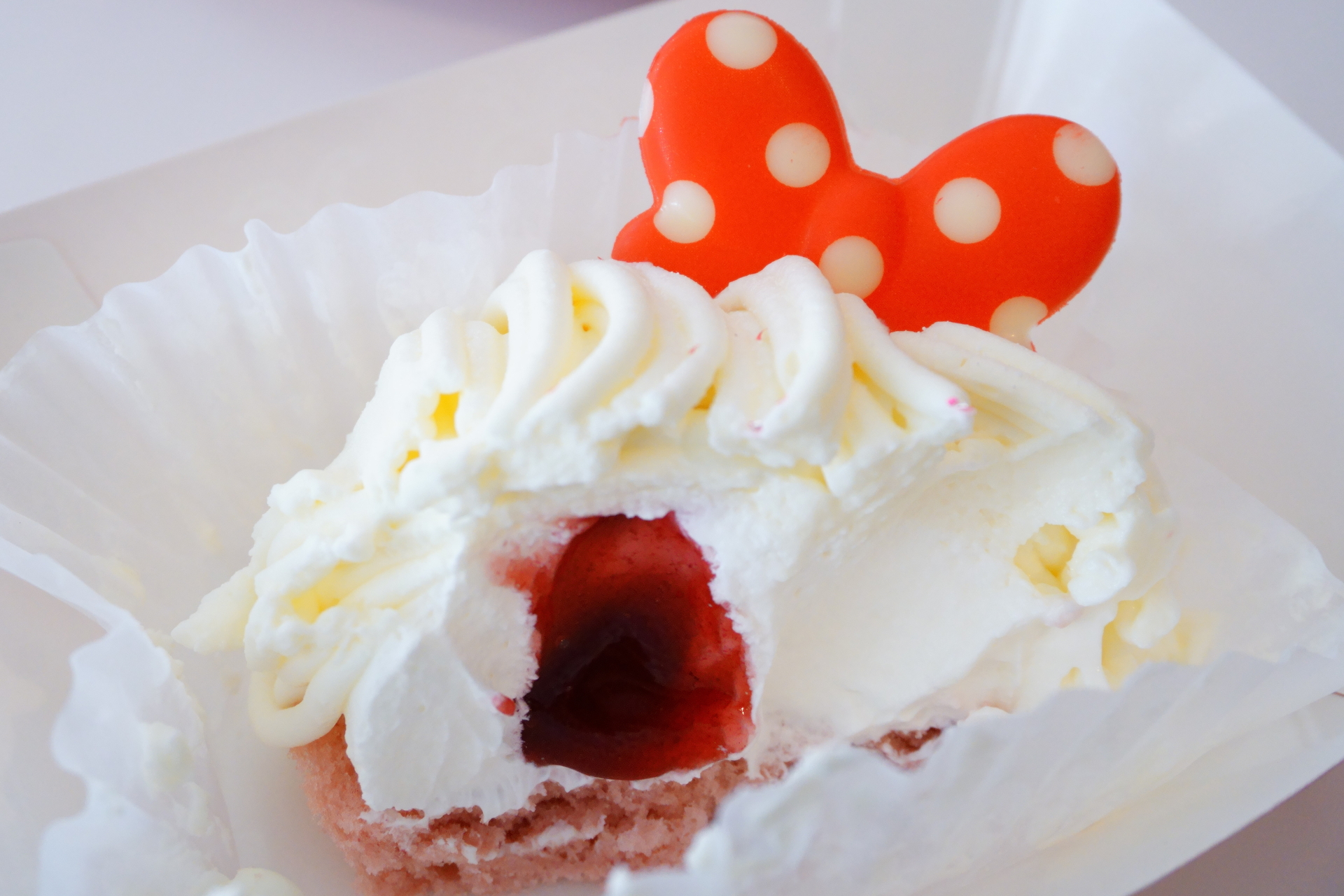 チーズモンブラン（単品550円、スーベニアカップ付き1300円）