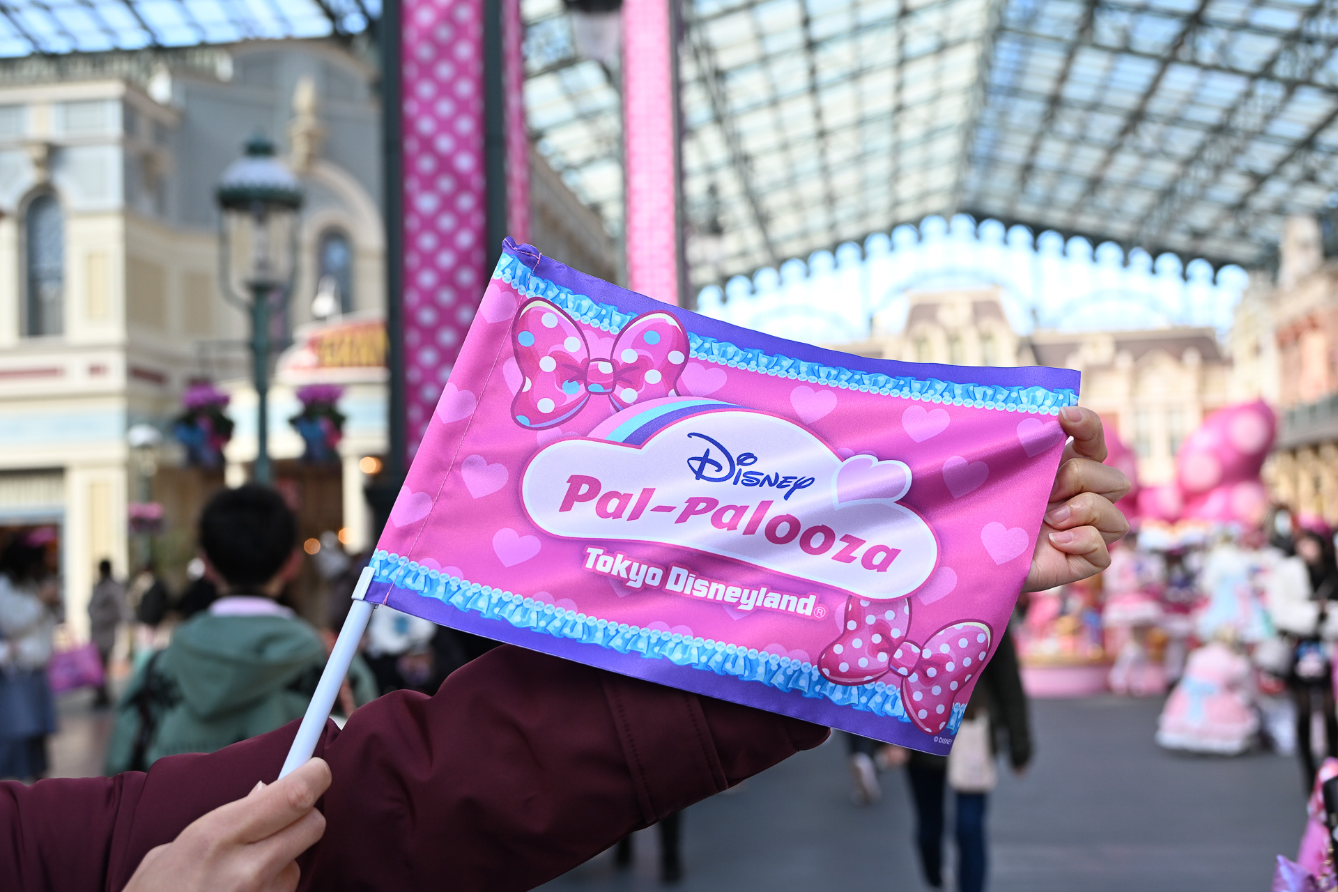 さまざまな場所がミニー化しているので、ぜひ見つけてみよう！