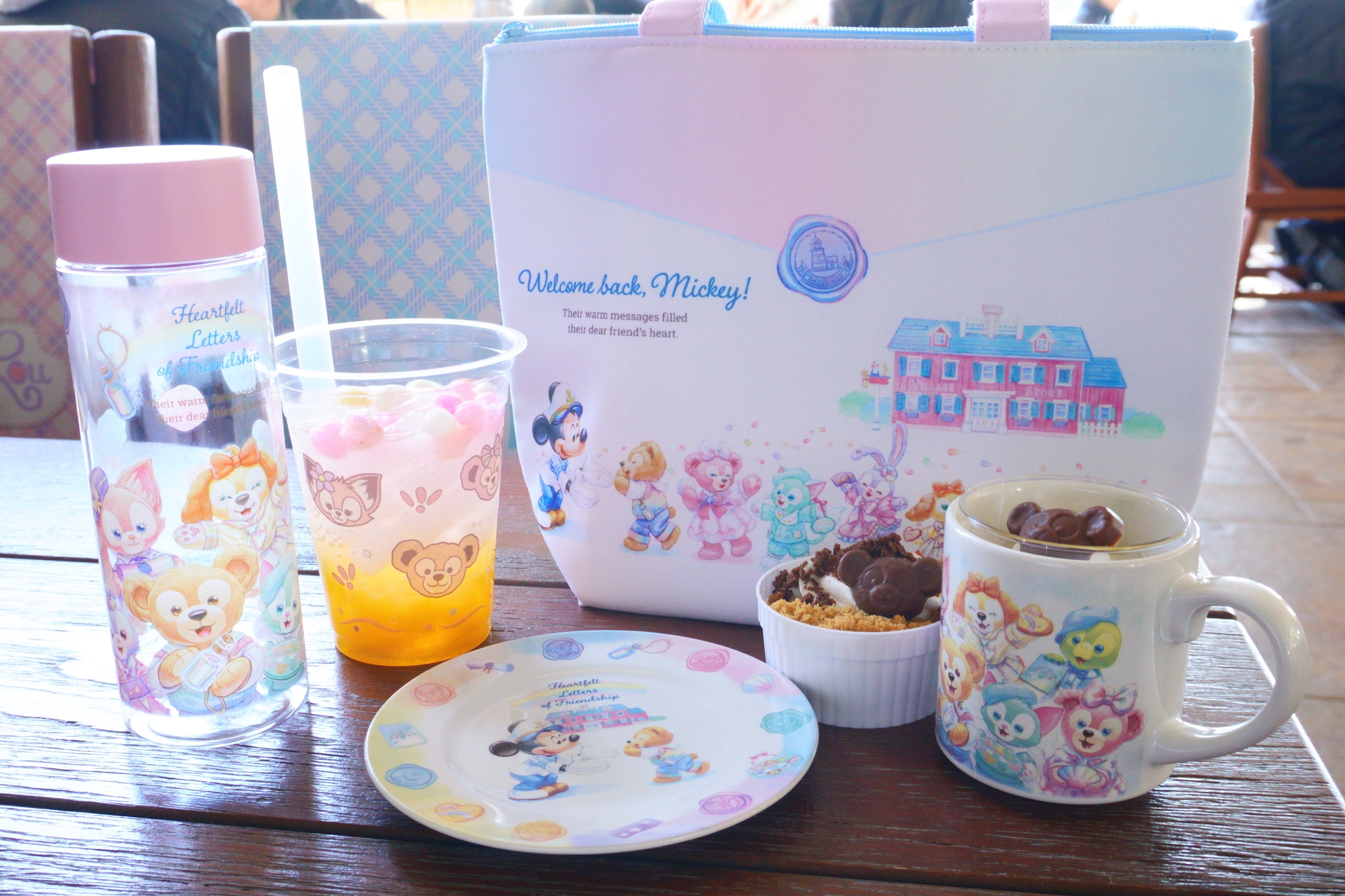 ダッフィー＆フレンズ20周年のフィナーレをお祝いするスーベニアが登場