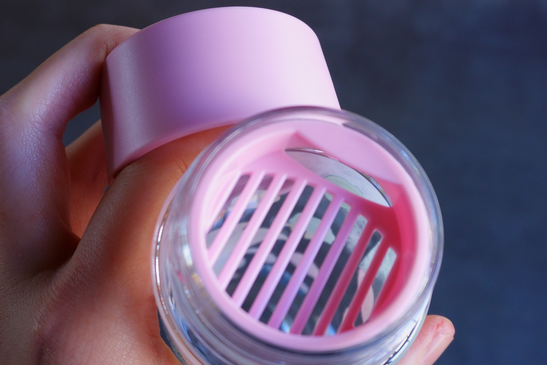 フタを開けた様子