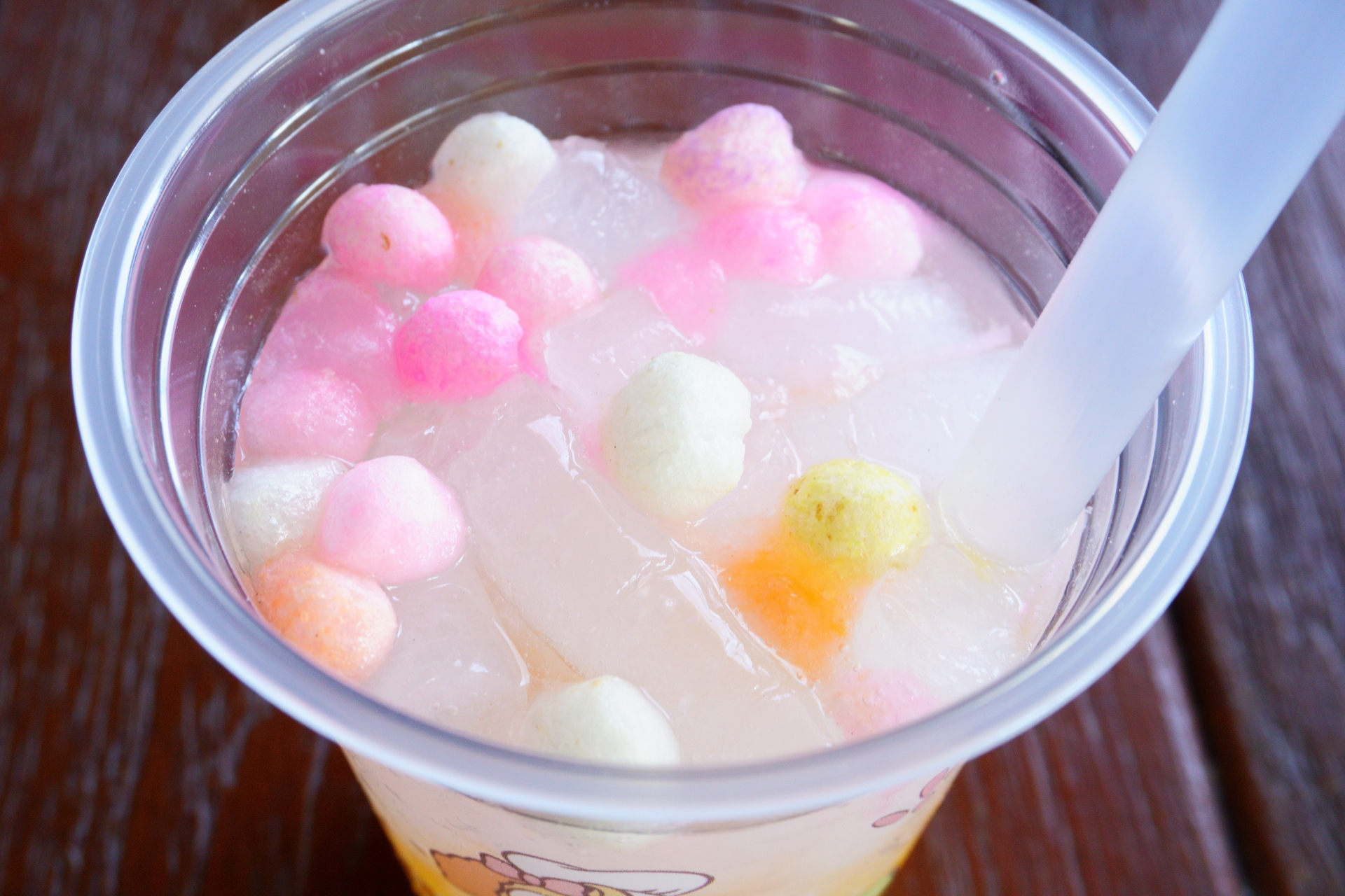 スパークリングドリンク オレンジ＆ライチー（700円）