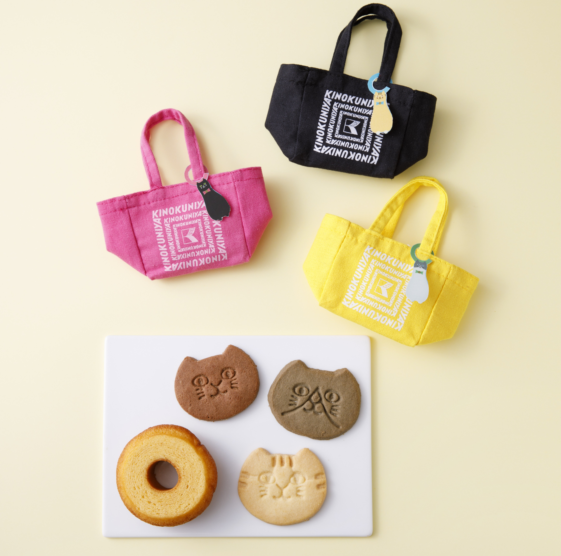 「ねこミニスイーツバッグ」はクロネコ（ピンク）、トラネコ（ブラック）、ハチワレ（イエロー）の3種展開